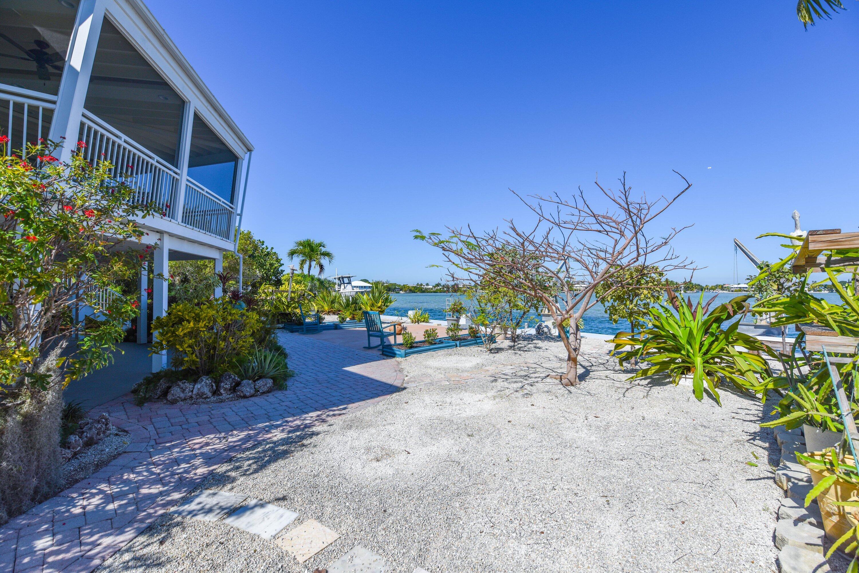 345 South Point Drive