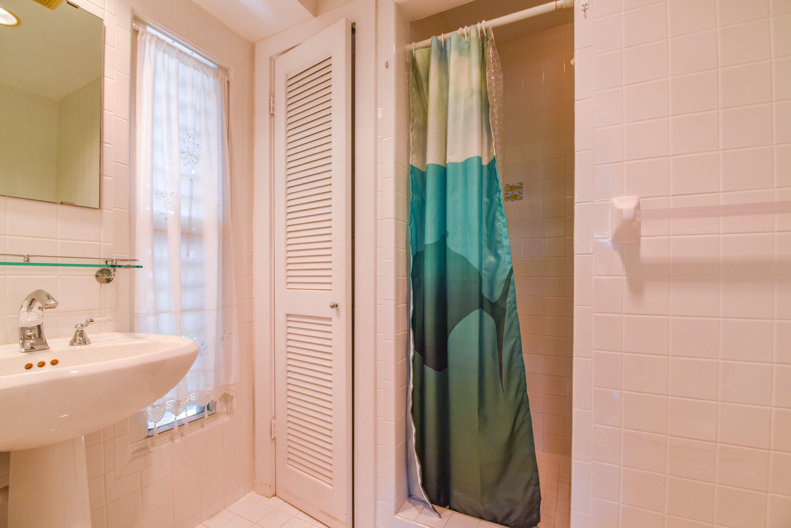 345 South Point Drive