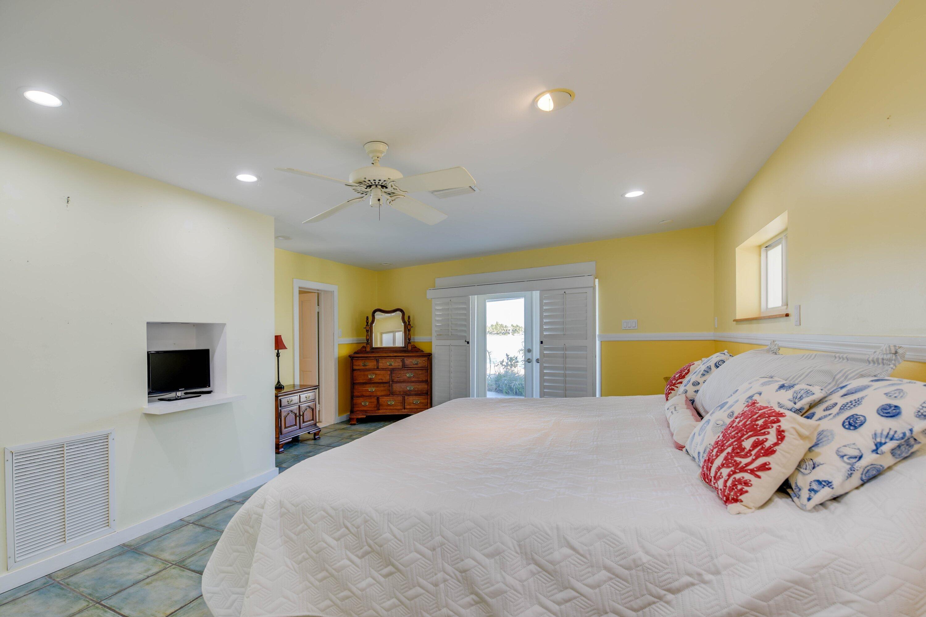 345 South Point Drive