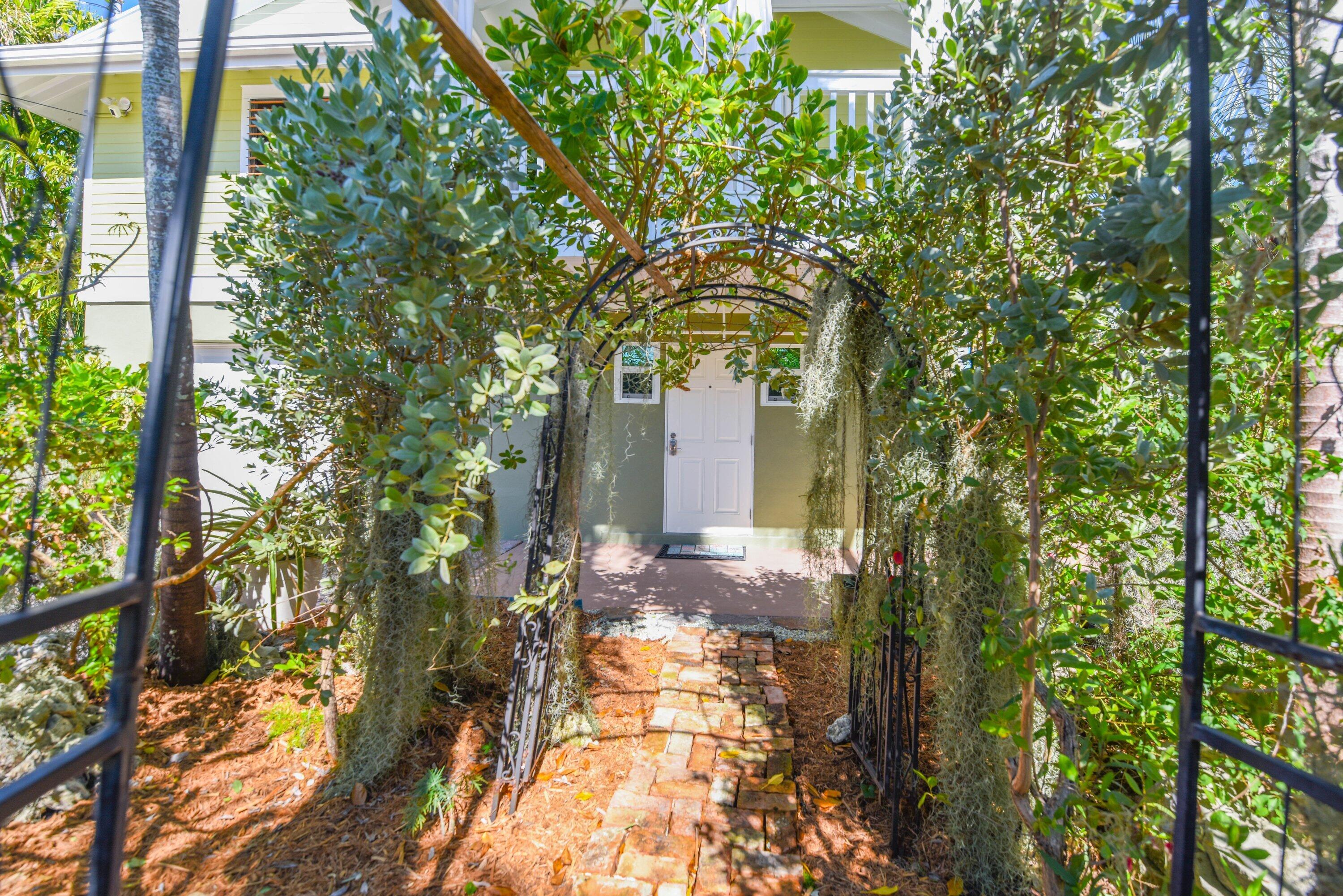 345 South Point Drive