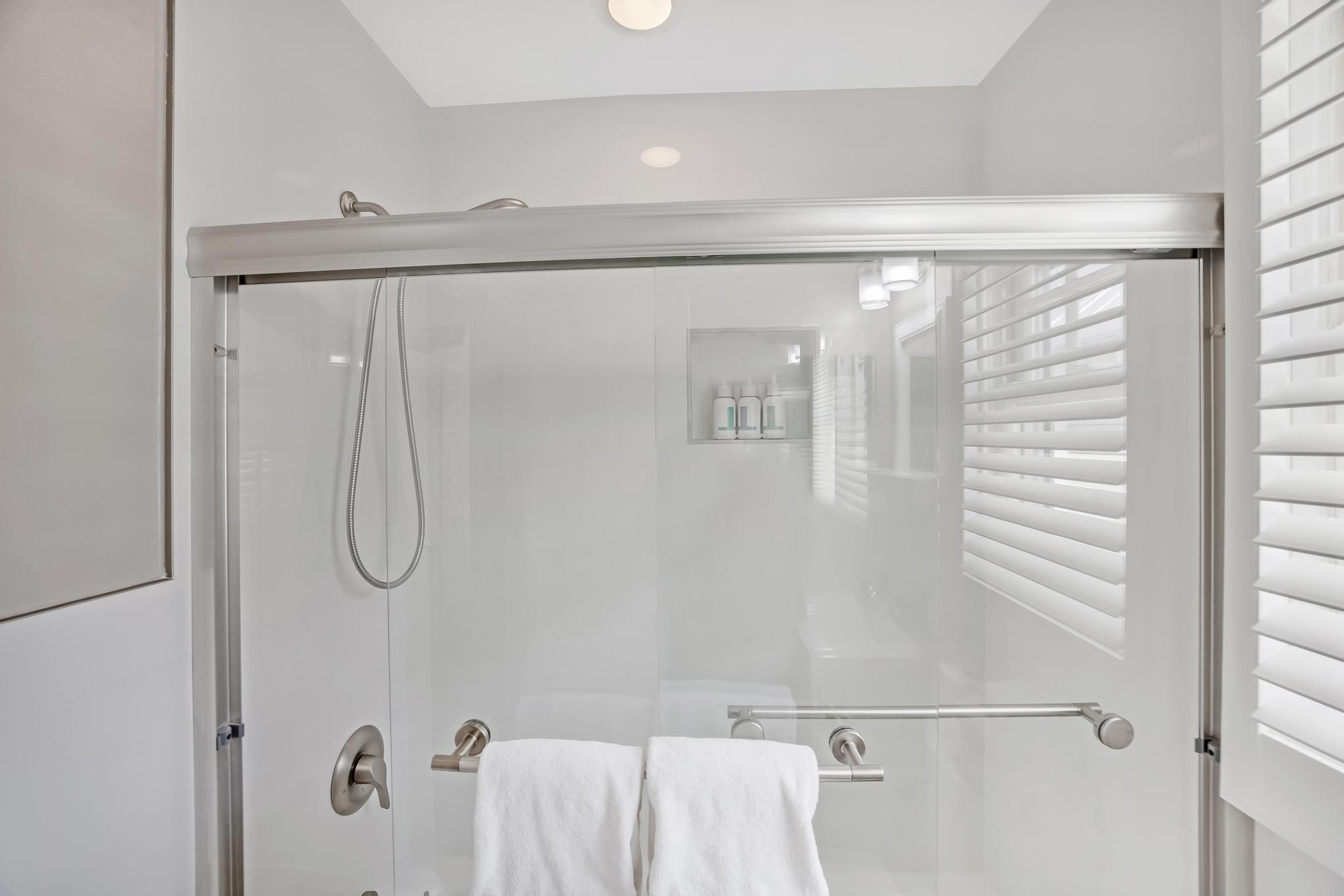 5008 Sunset Village Drive