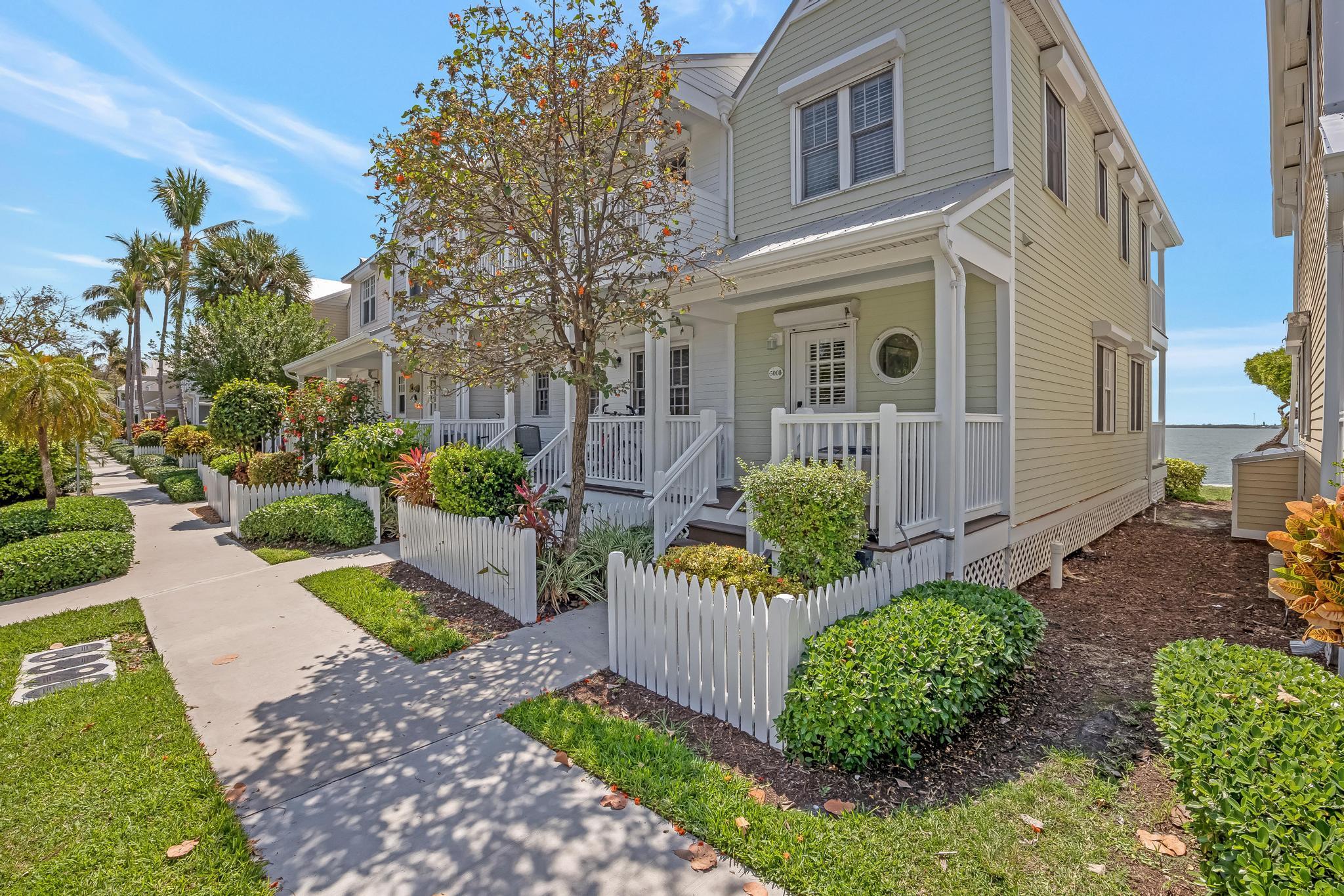 5008 Sunset Village Drive