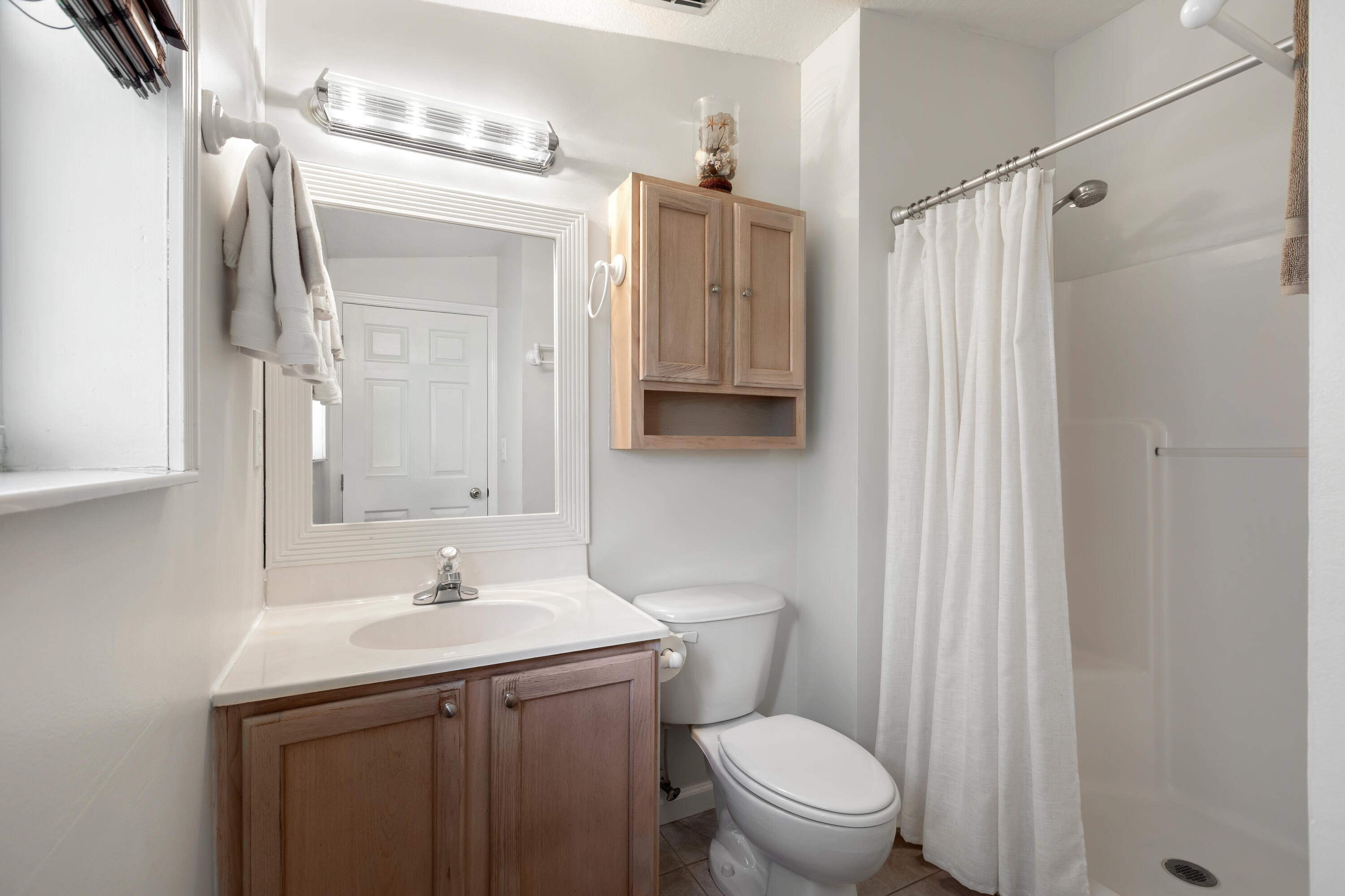 76 W Shore Drive