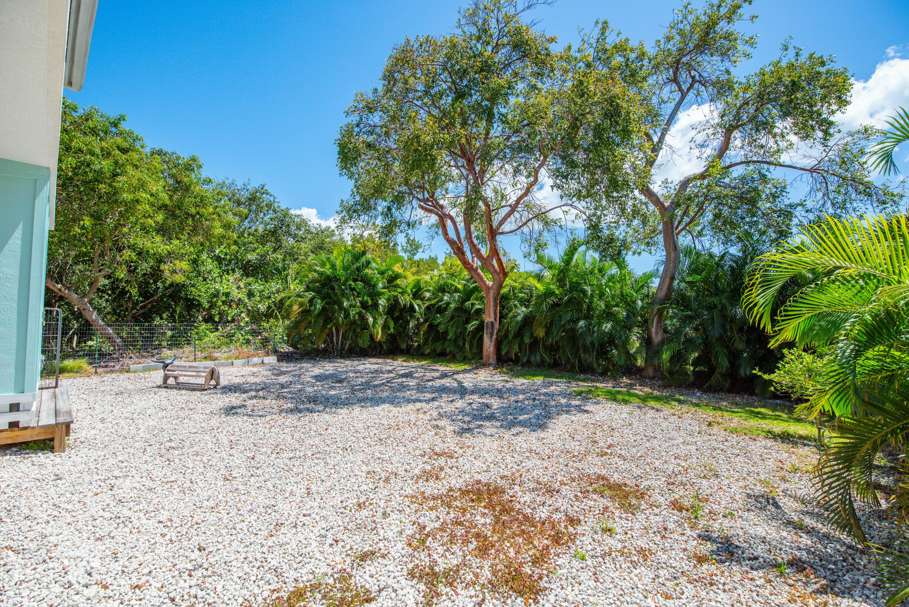 27138 Dolphin Road