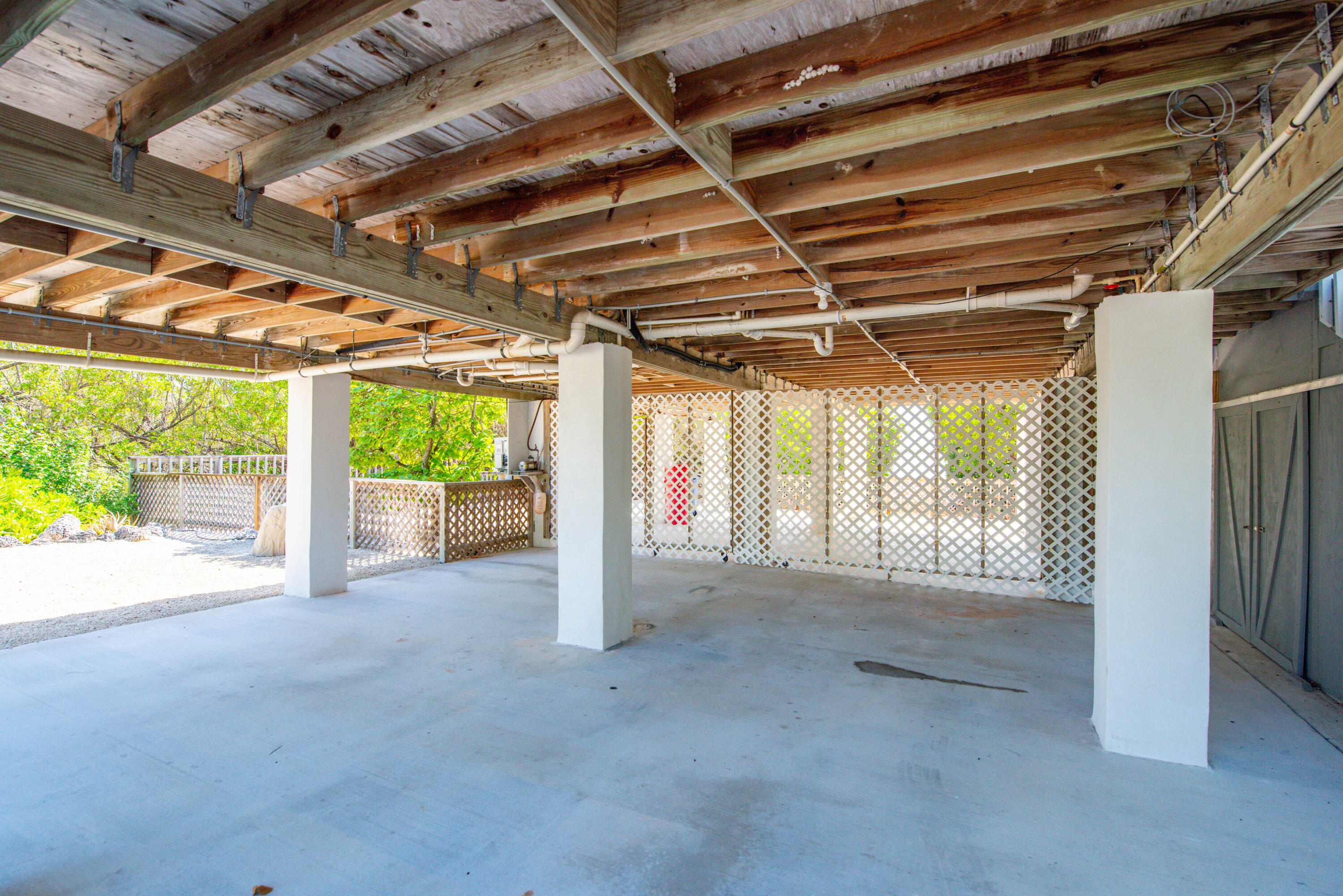 681 W Indies Drive