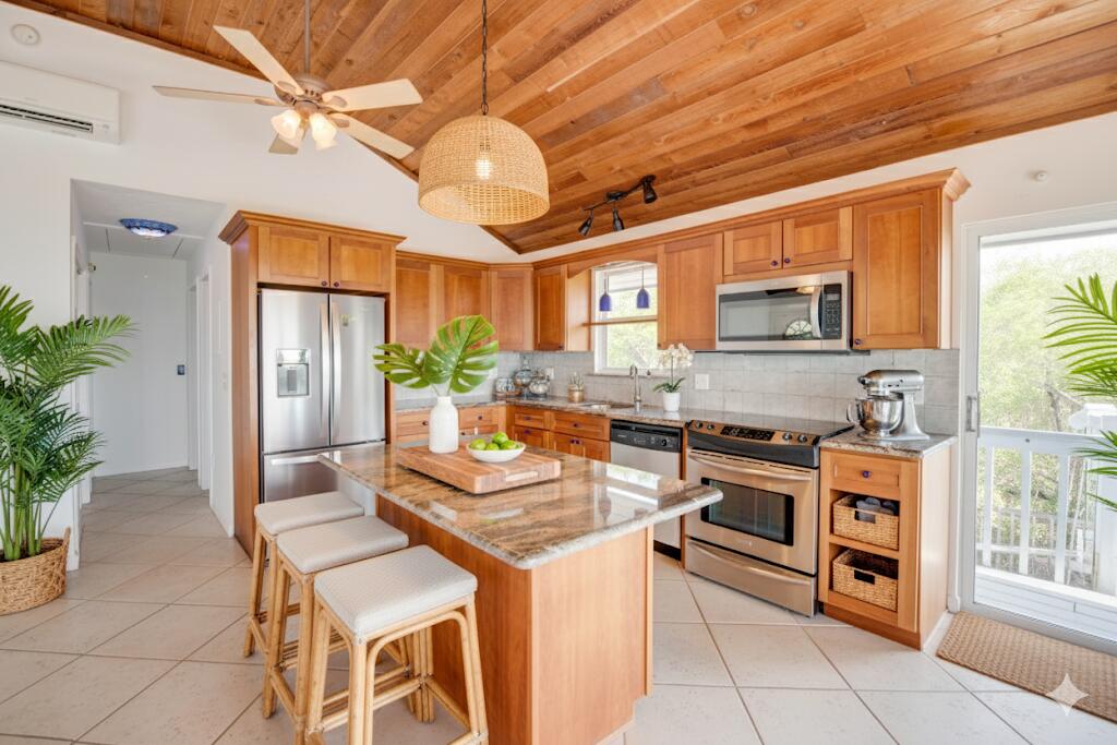 681 W Indies Drive