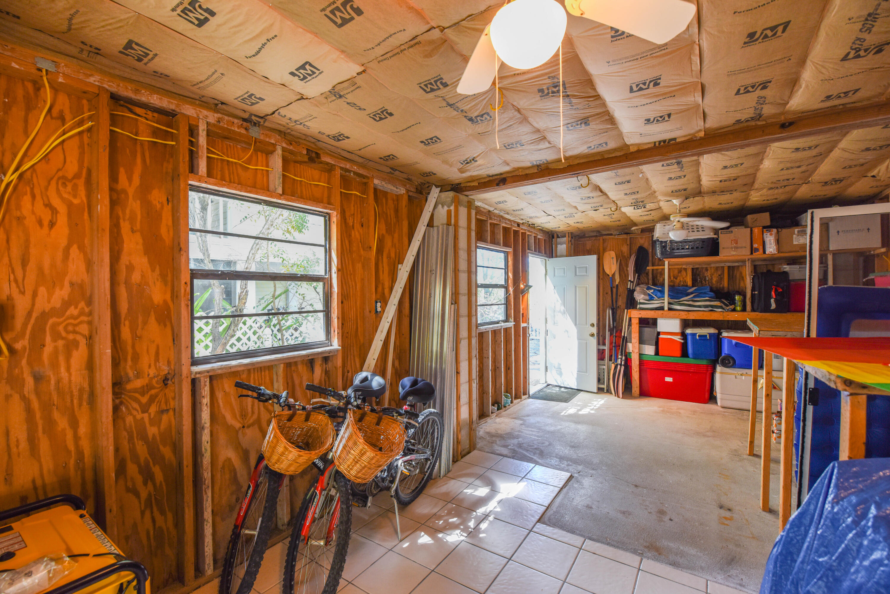 1719 Narcissus Avenue