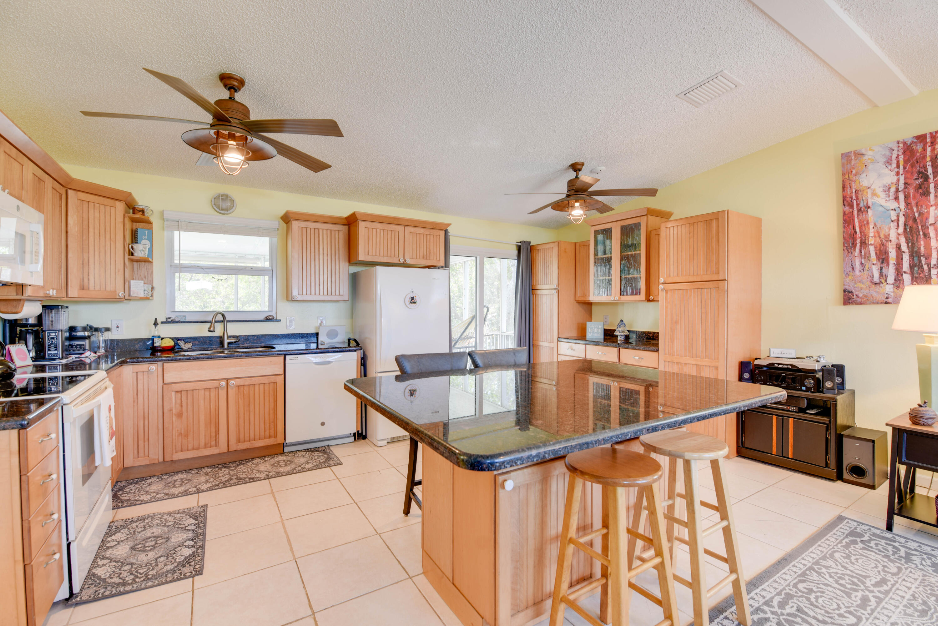 1719 Narcissus Avenue