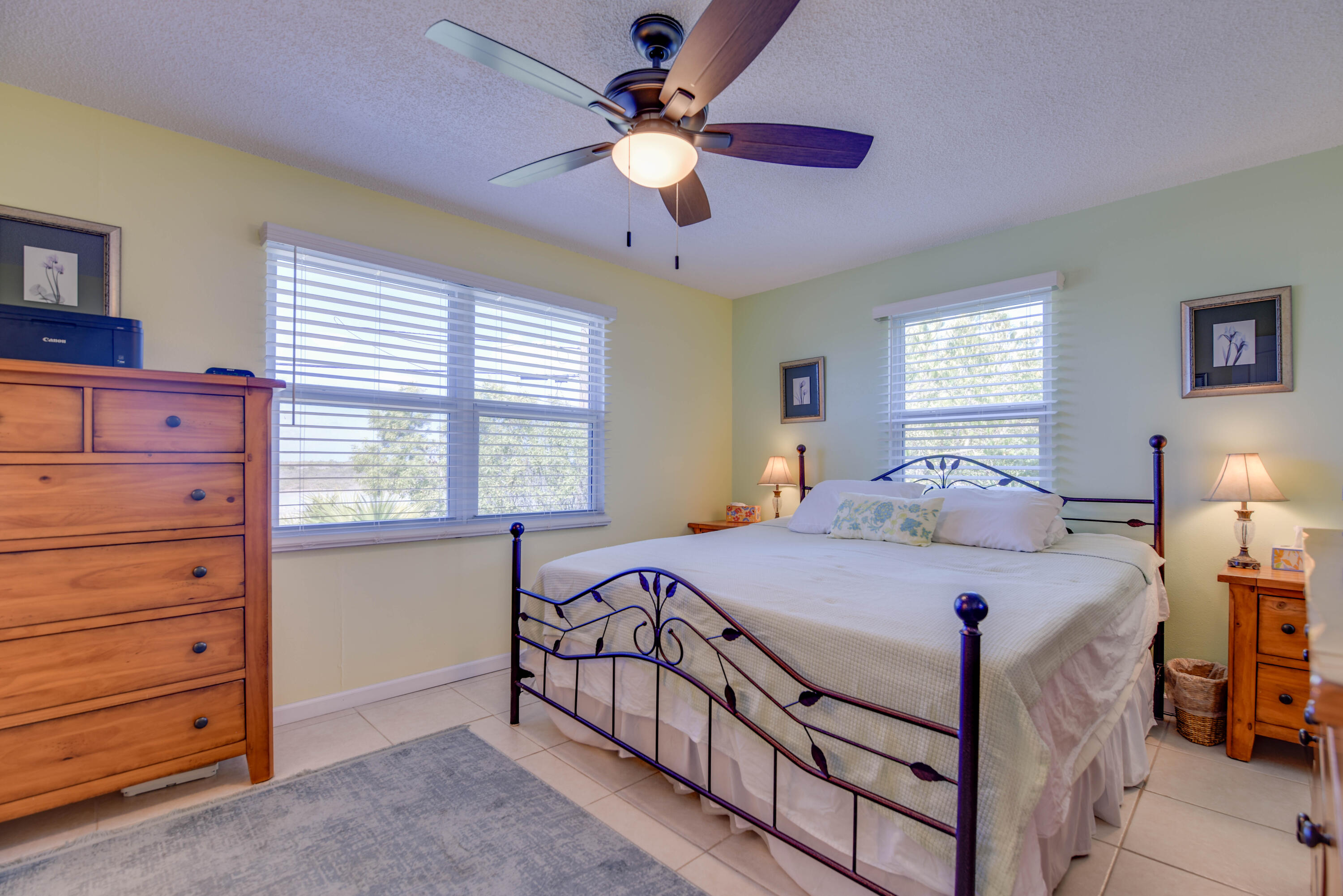 1719 Narcissus Avenue