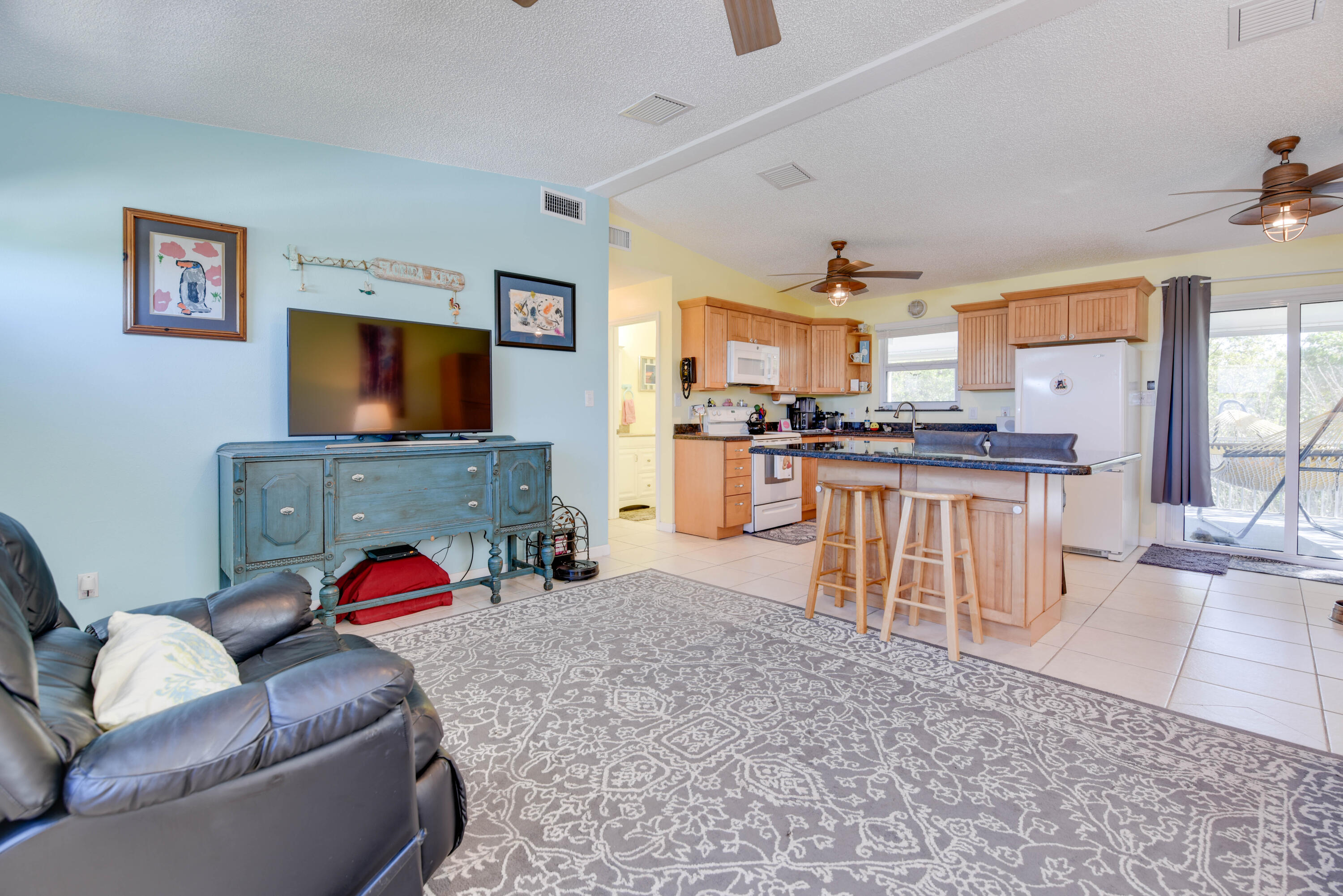 1719 Narcissus Avenue