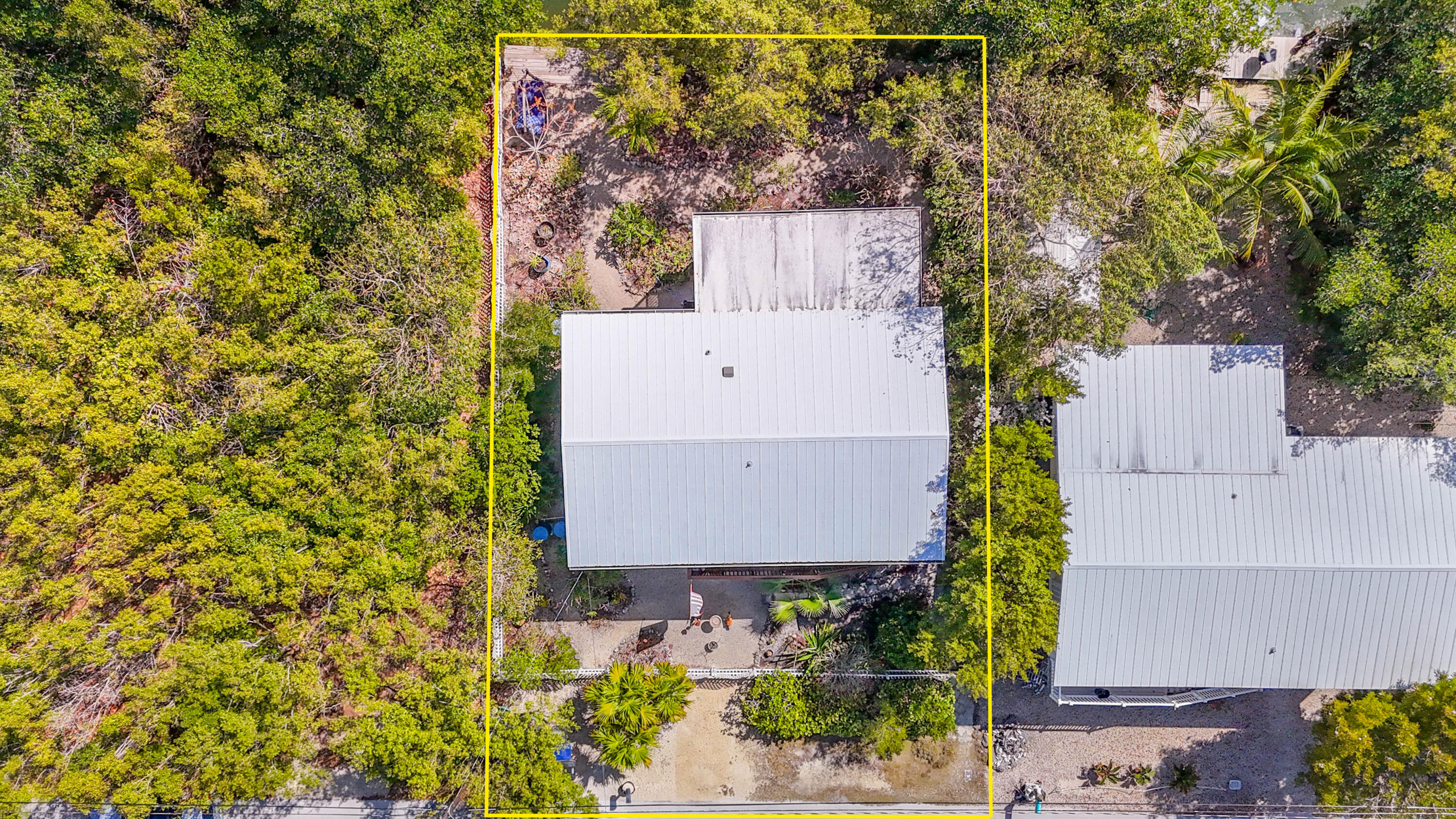 1719 Narcissus Avenue