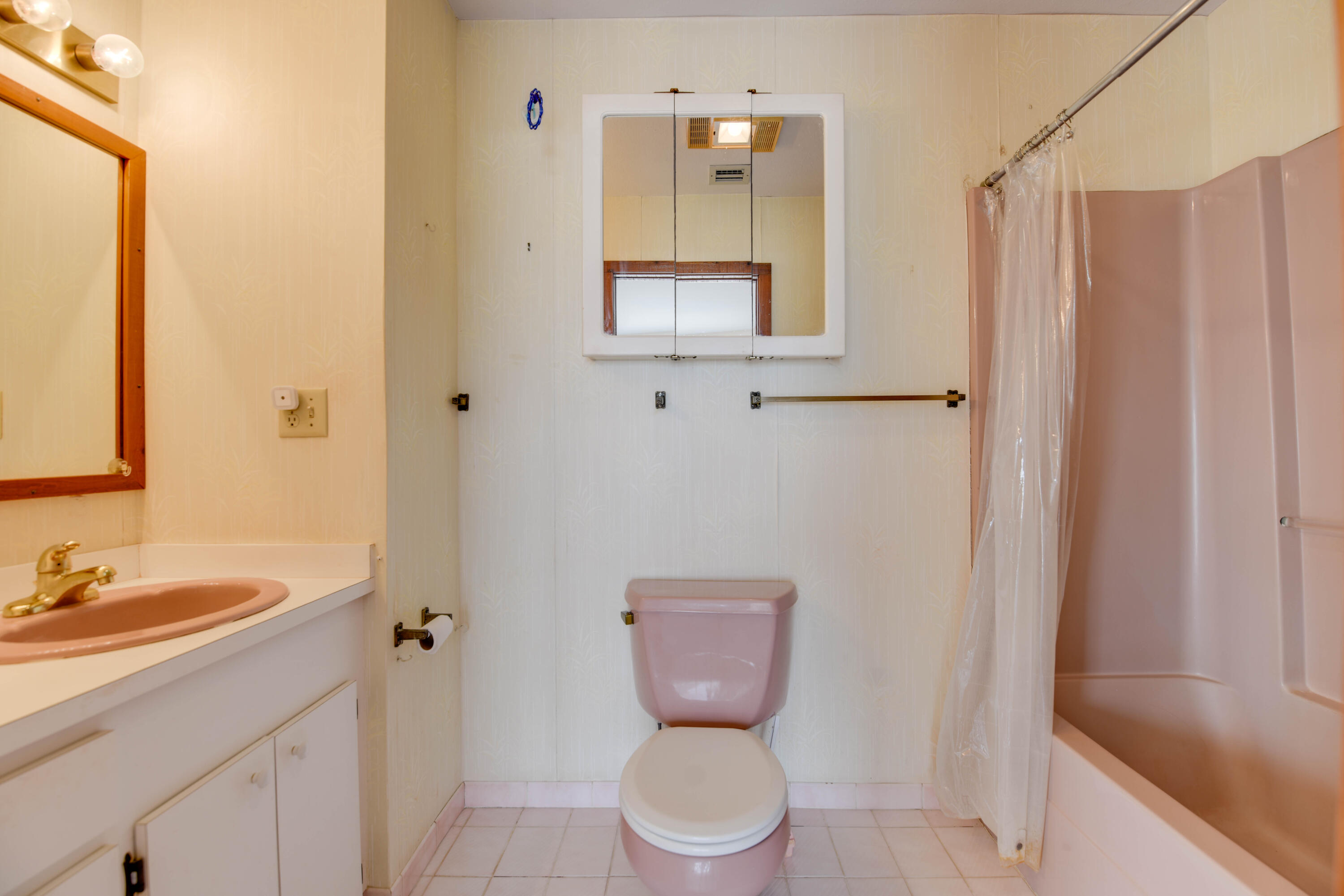 29664 Saratoga Avenue