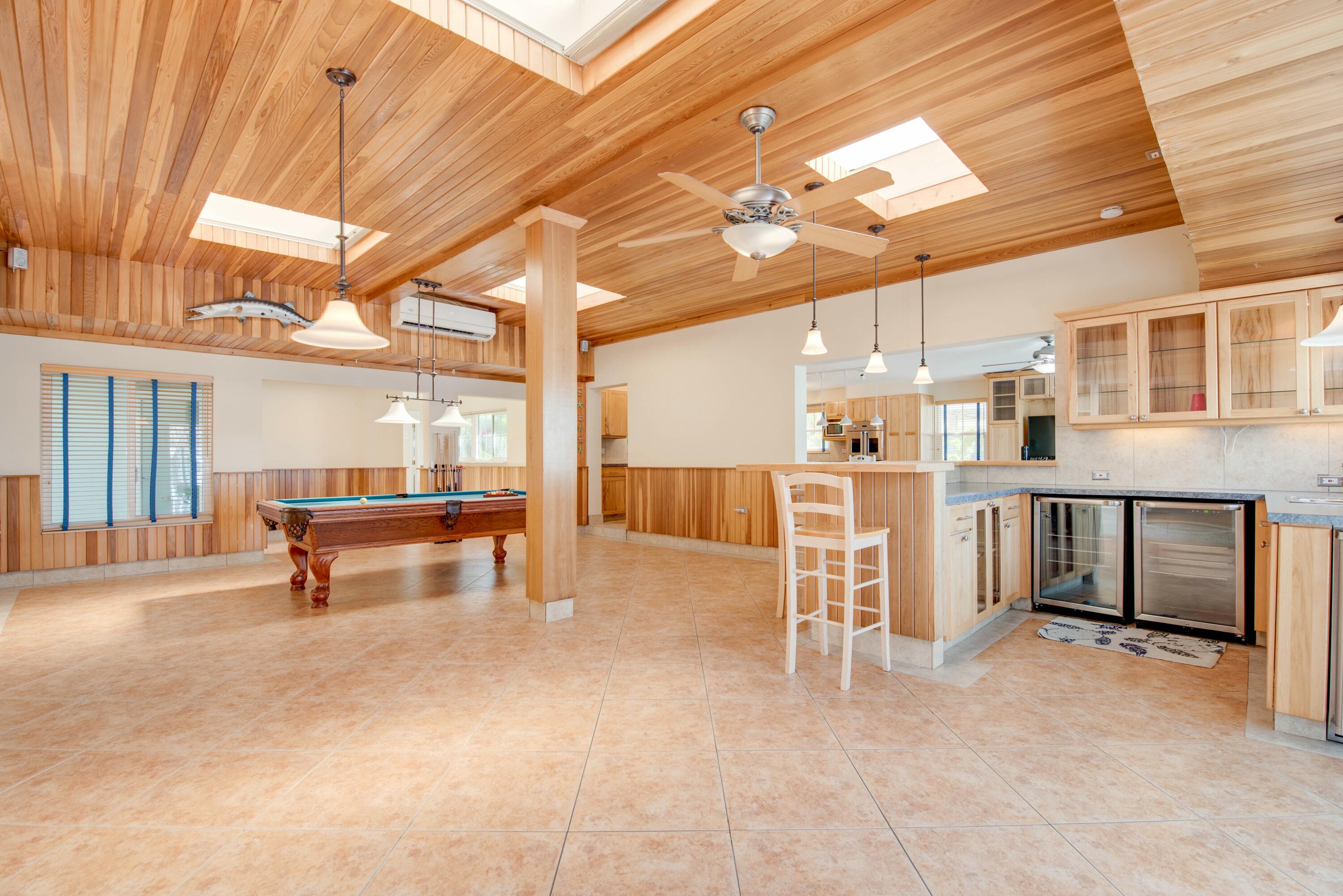 1136 W Shore Drive