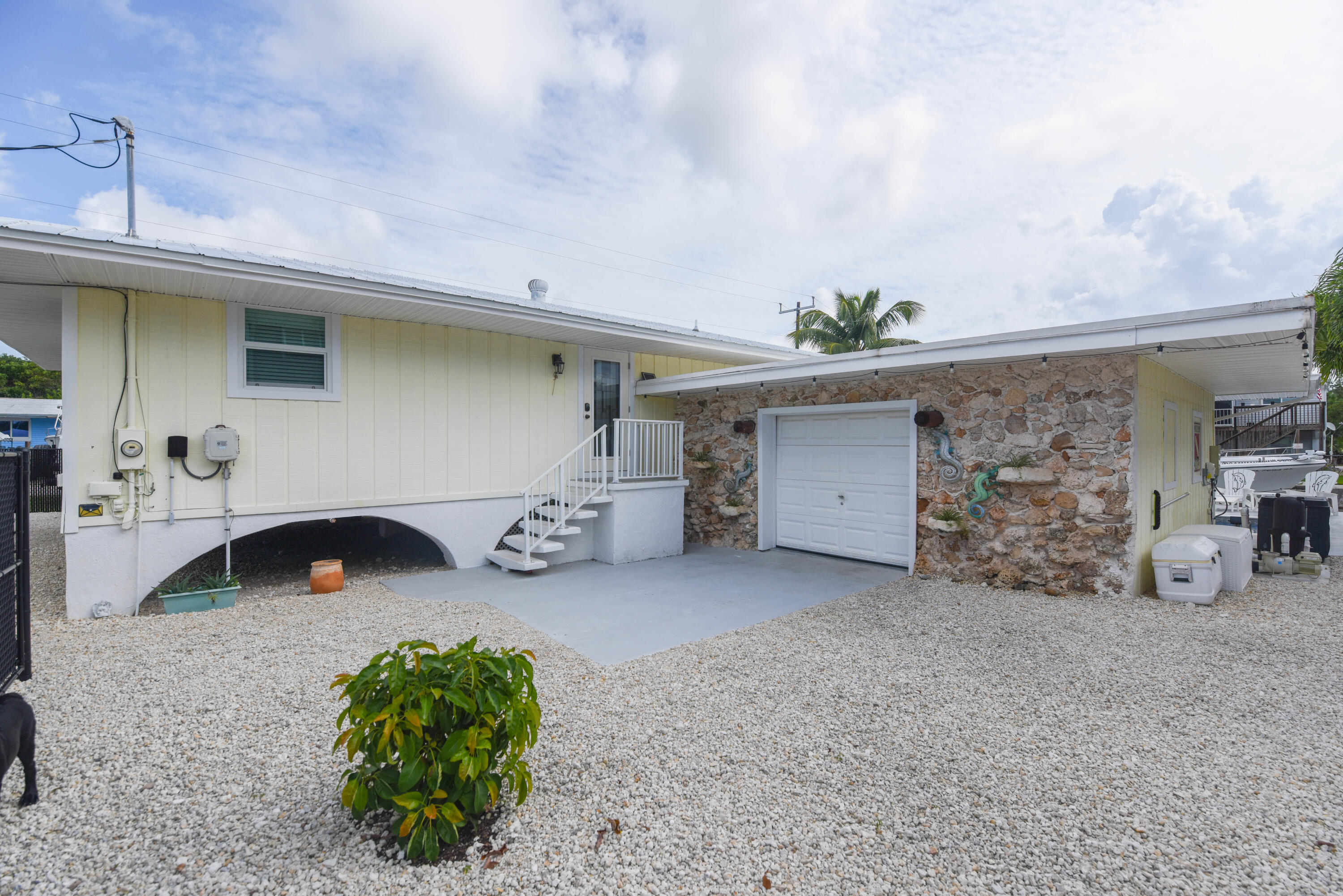 1669 Lantana Lane