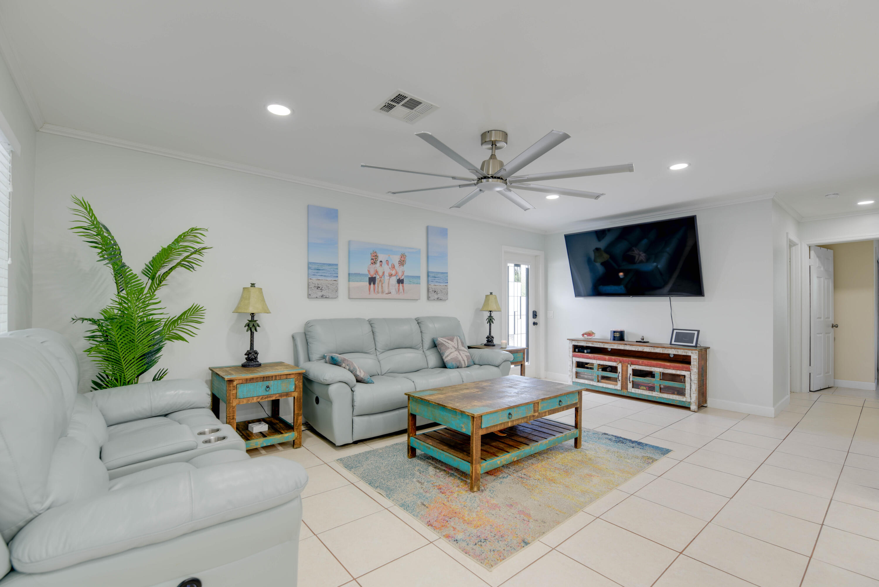1669 Lantana Lane