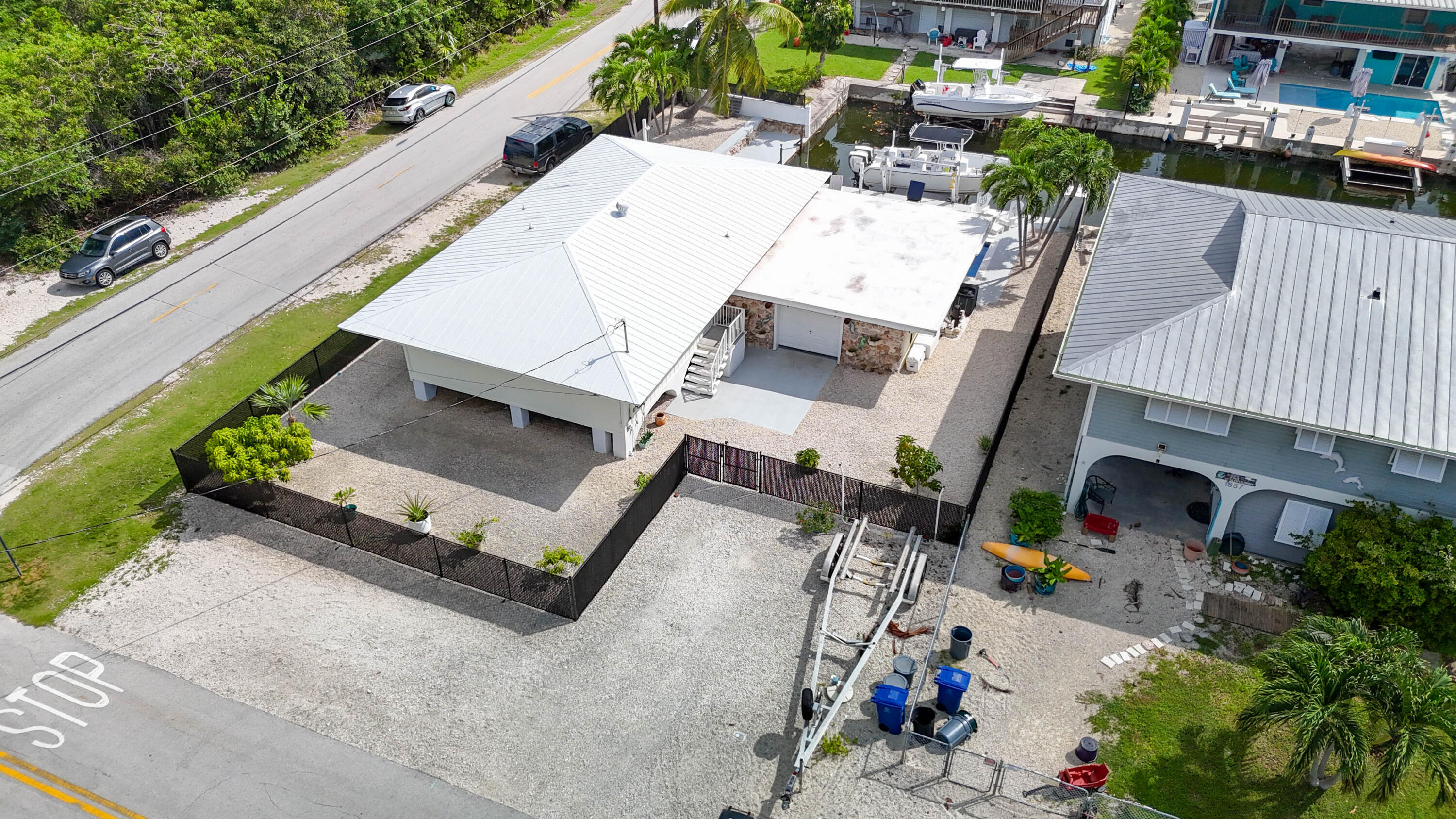 1669 Lantana Lane