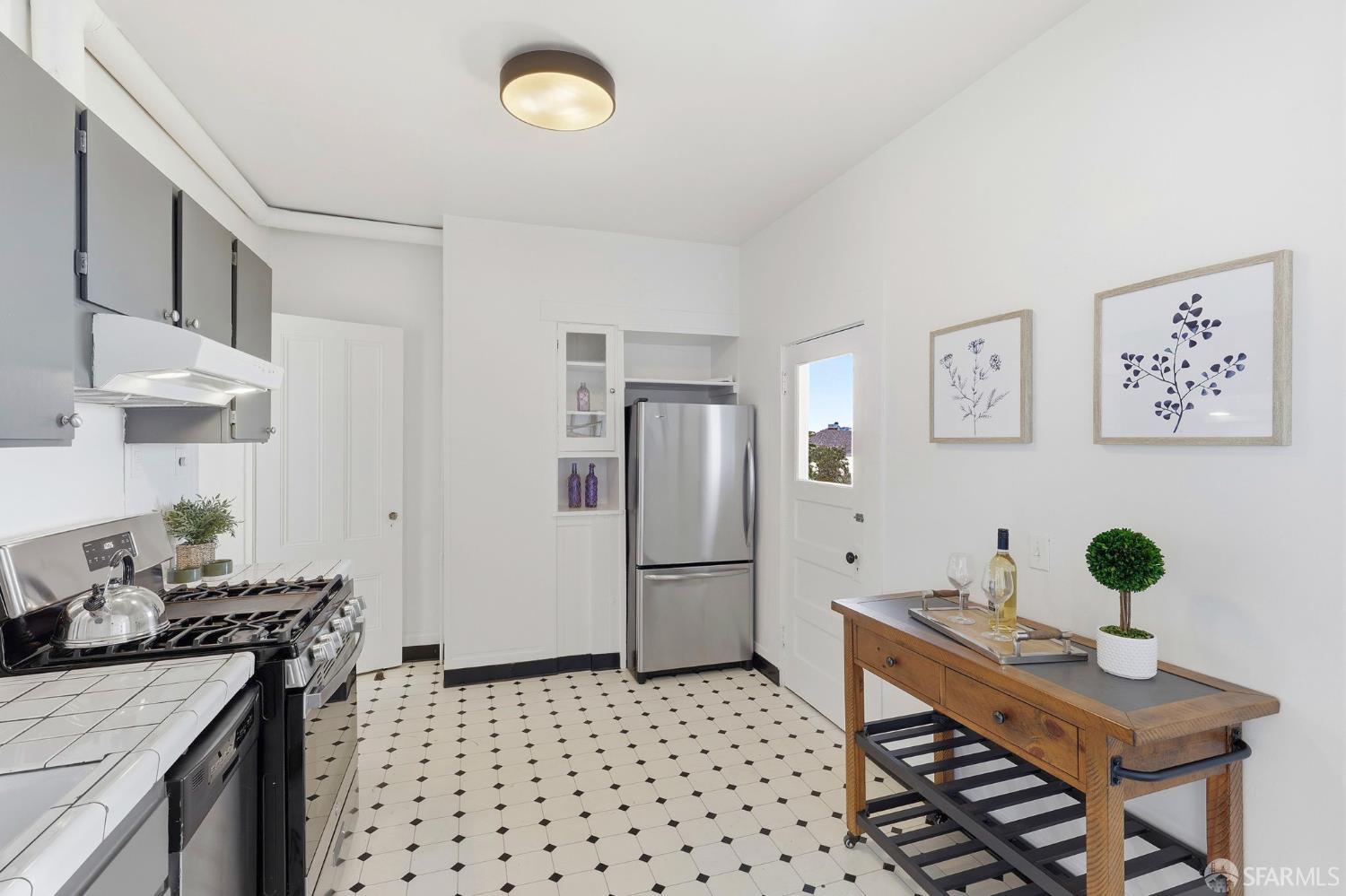 1770-1772 Quesada Avenue