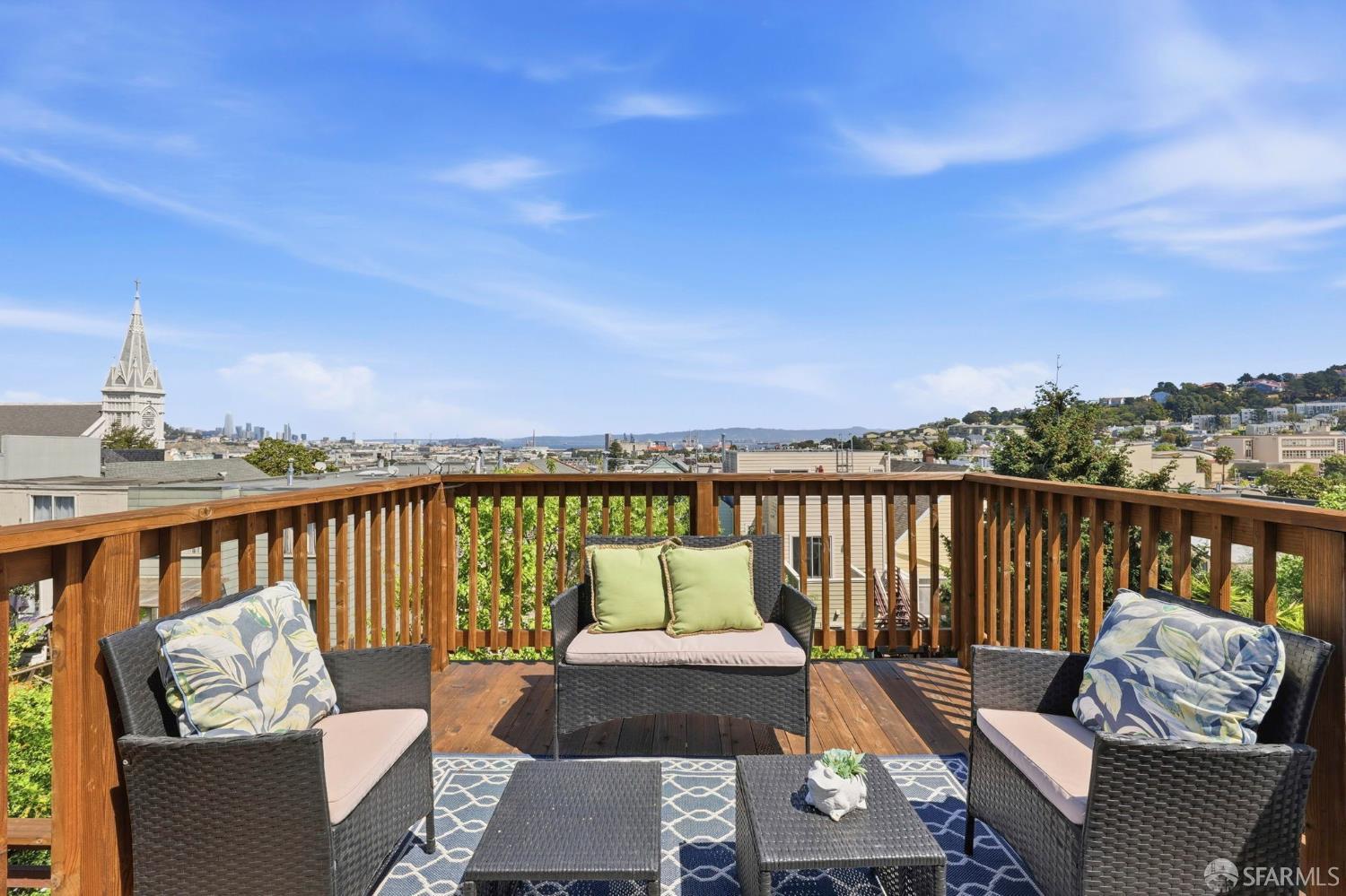 1770-1772 Quesada Avenue