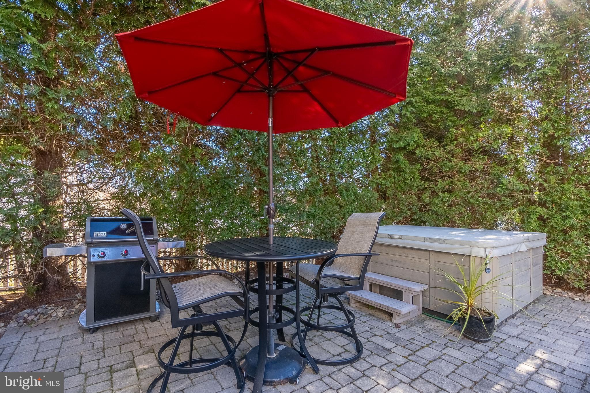 1019 RIVERWALK DRIVE