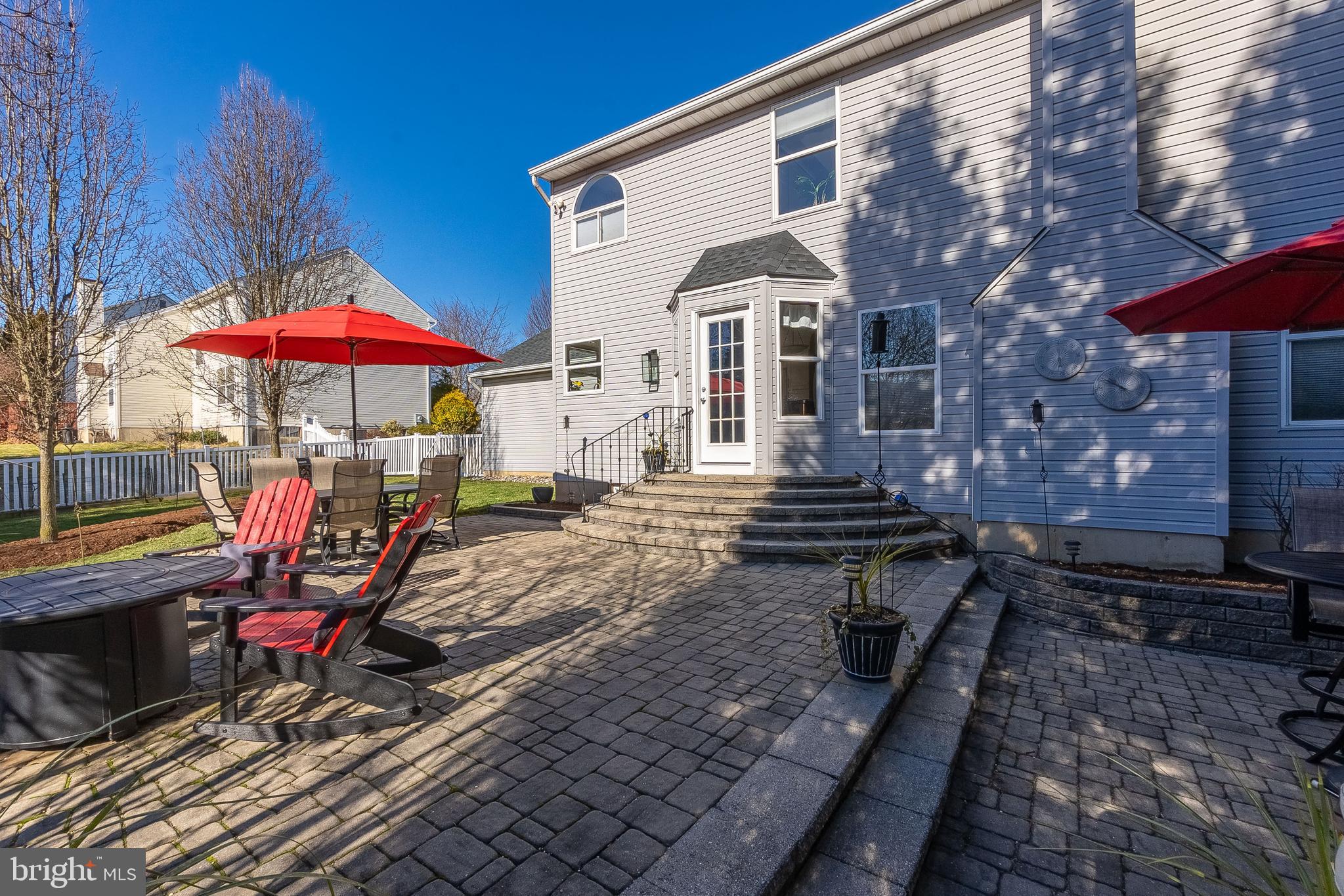 1019 RIVERWALK DRIVE