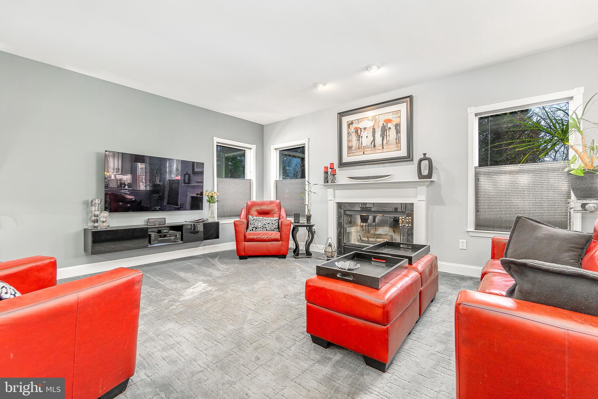 1019 RIVERWALK DRIVE