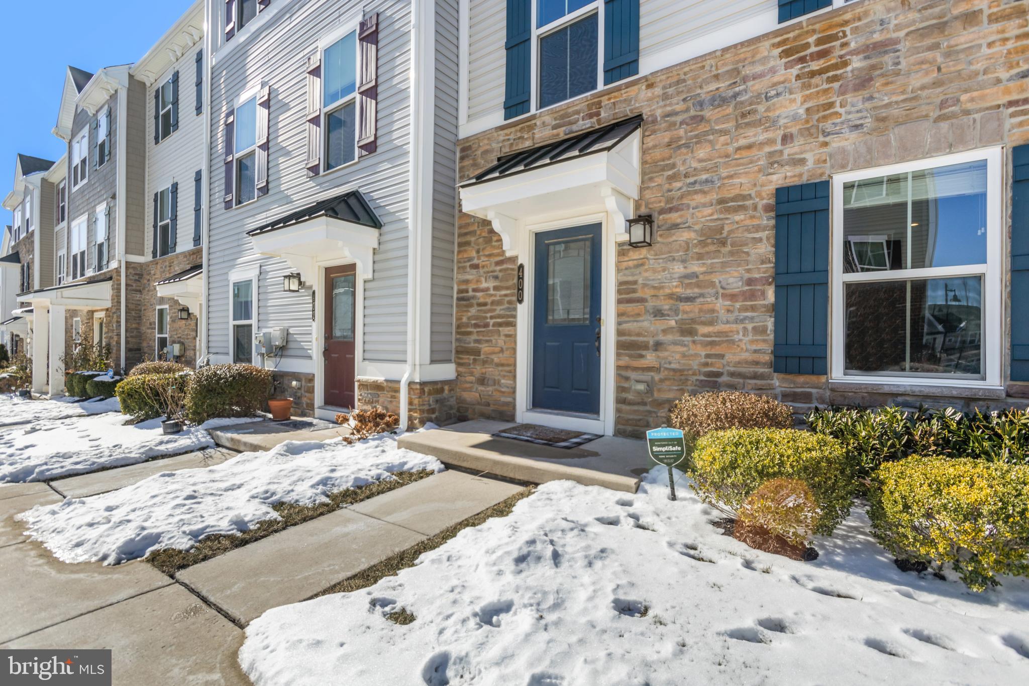 400 BLUE WELSH STREET