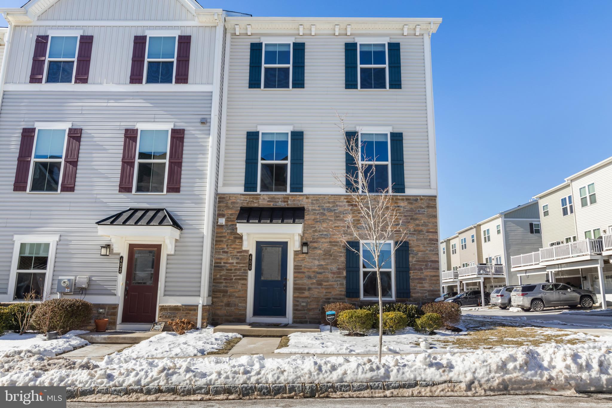 400 BLUE WELSH STREET