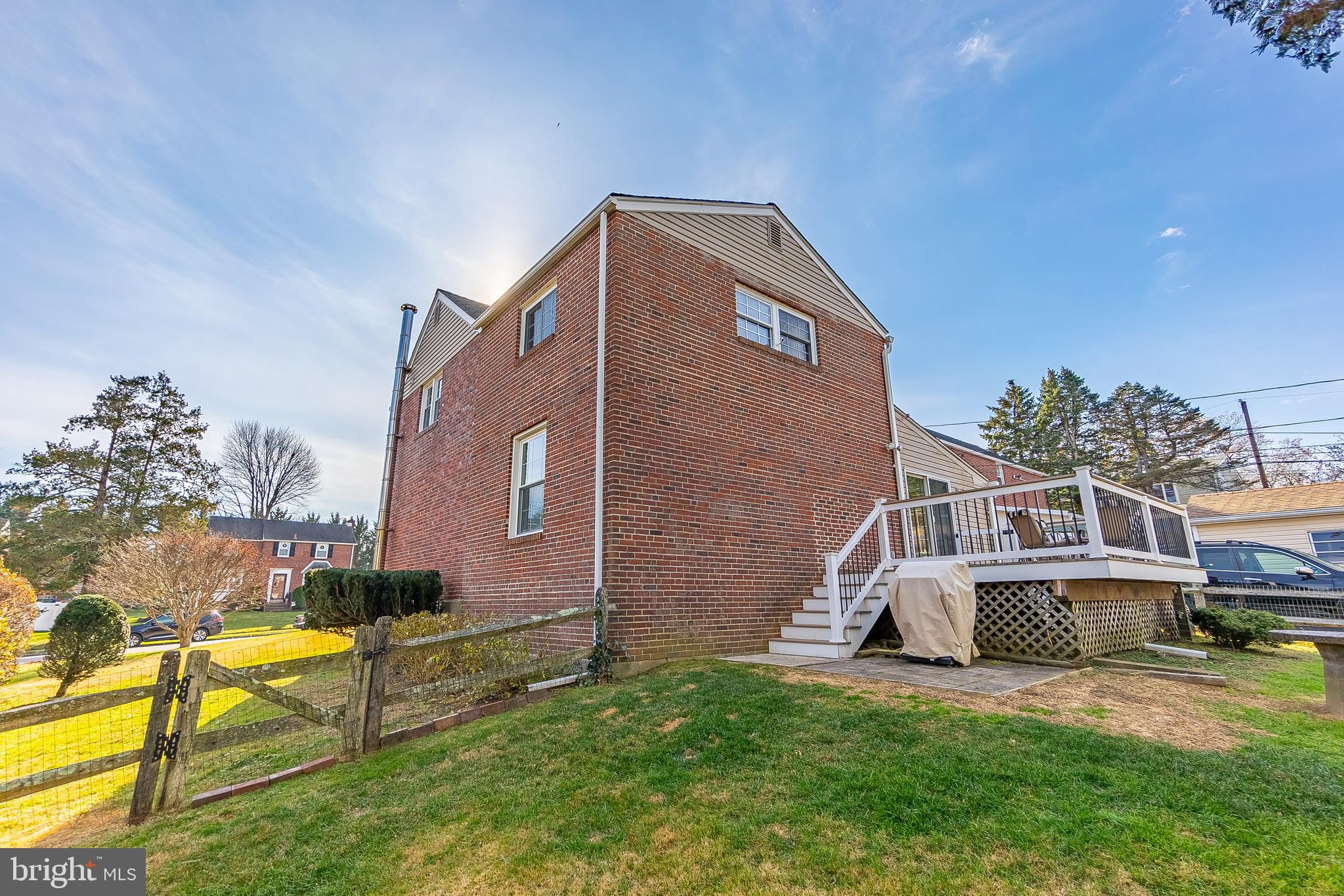 814 SHEFFIELD DRIVE