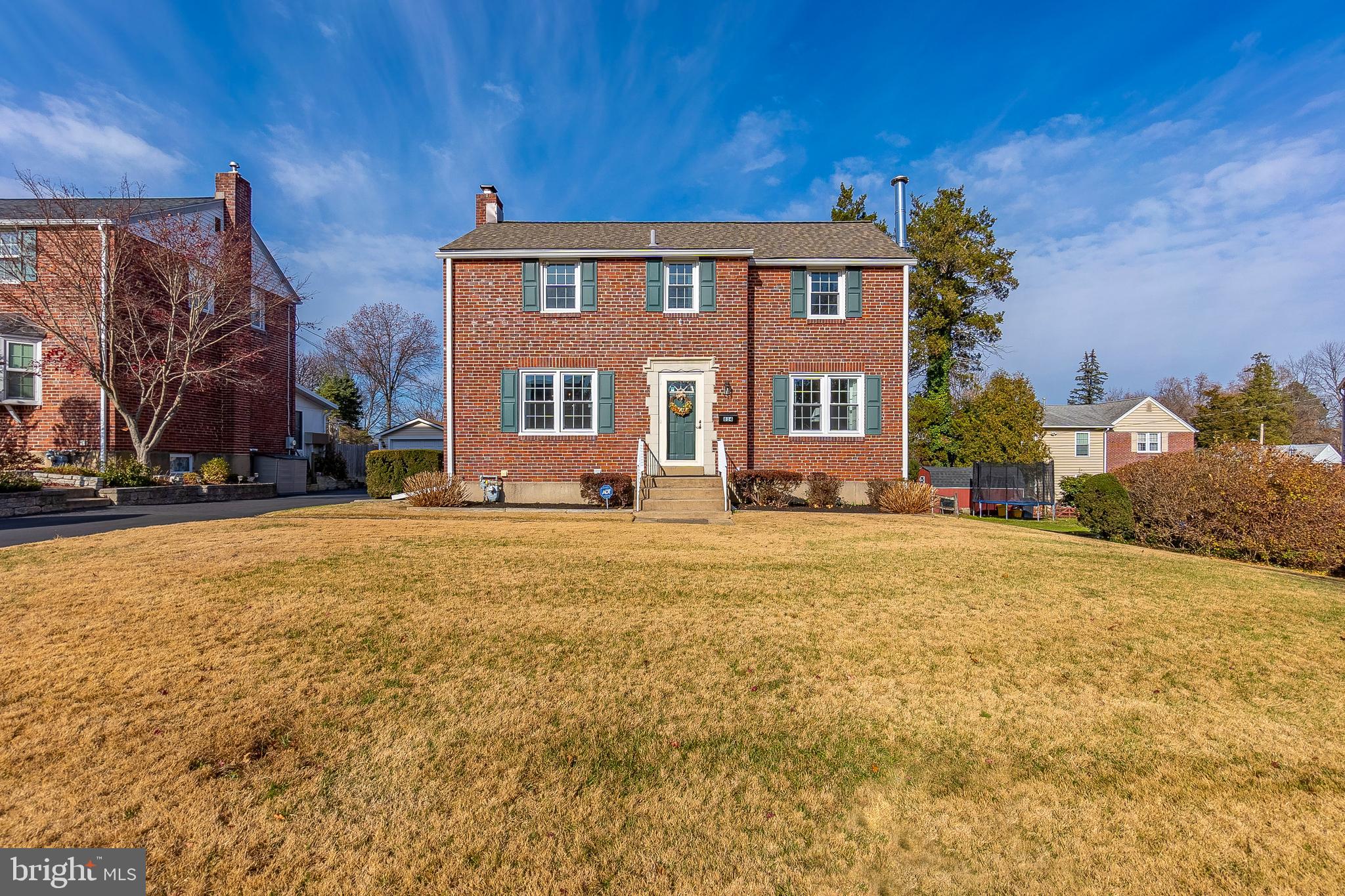 814 SHEFFIELD DRIVE
