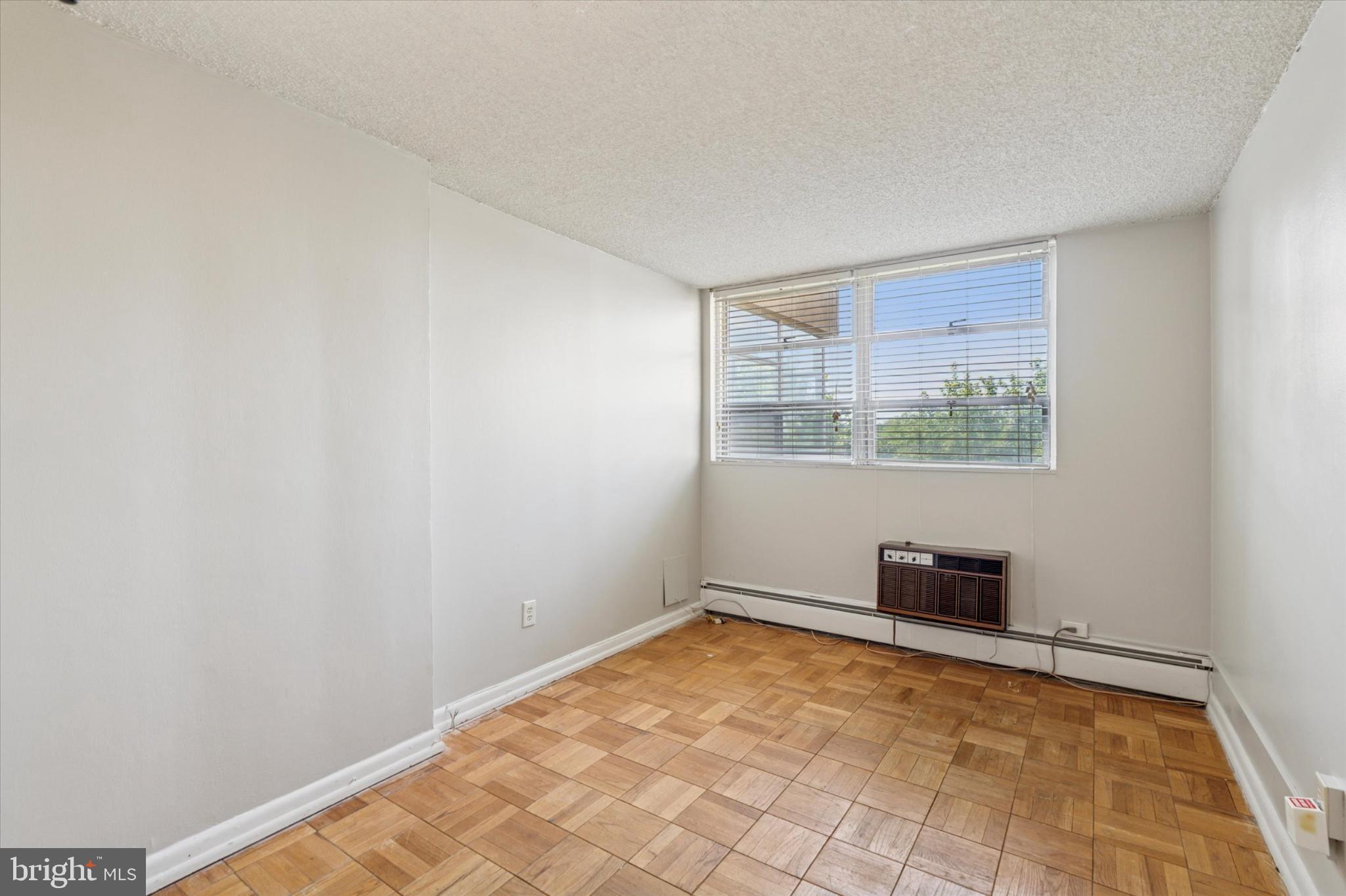 1030 E LANCASTER AVENUE 521