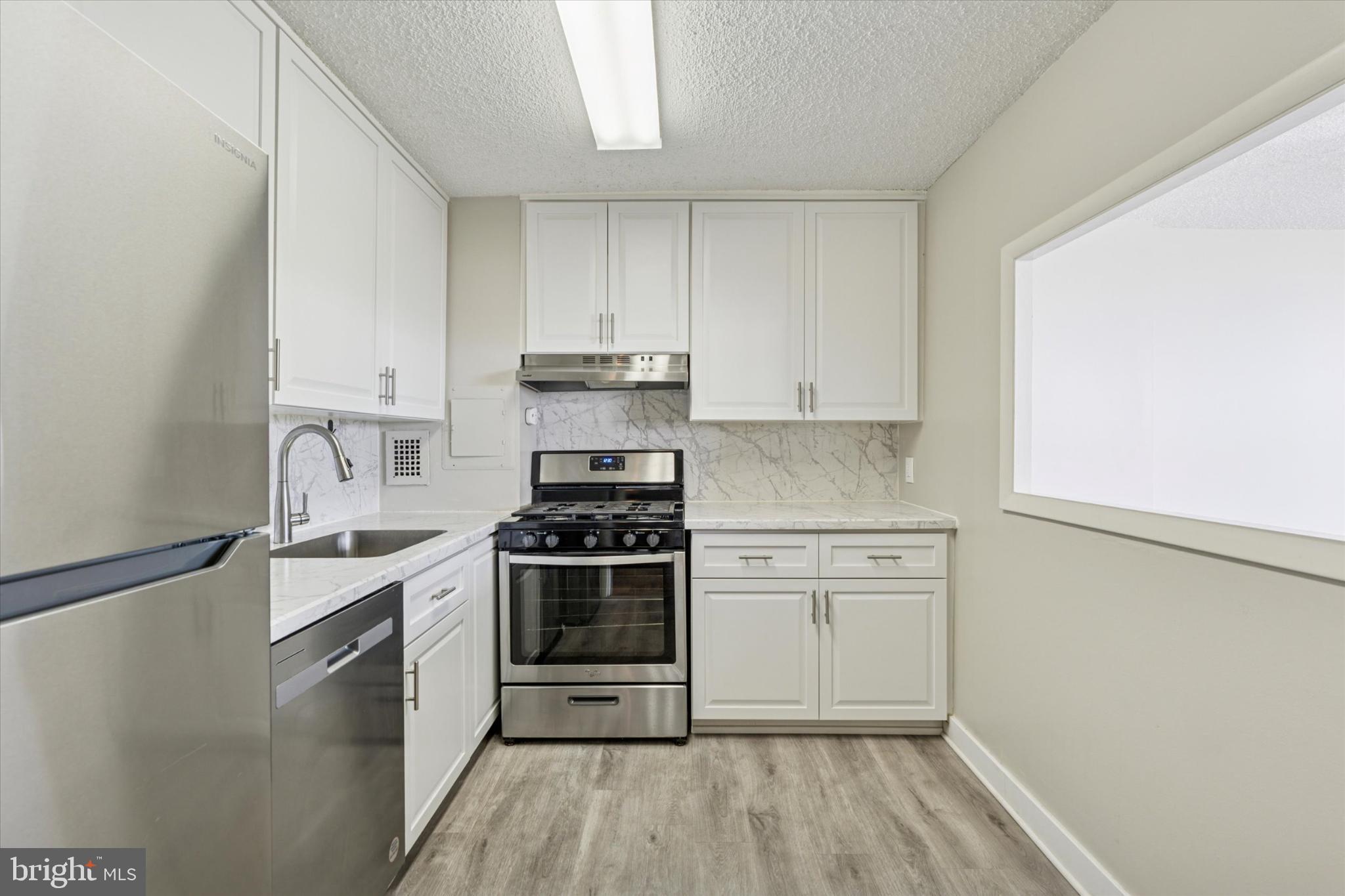 1030 E LANCASTER AVENUE 521