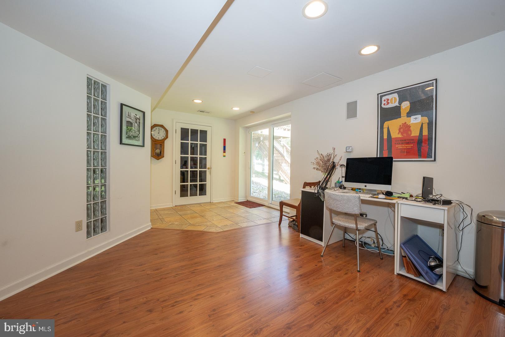 270 FREELAND DRIVE
