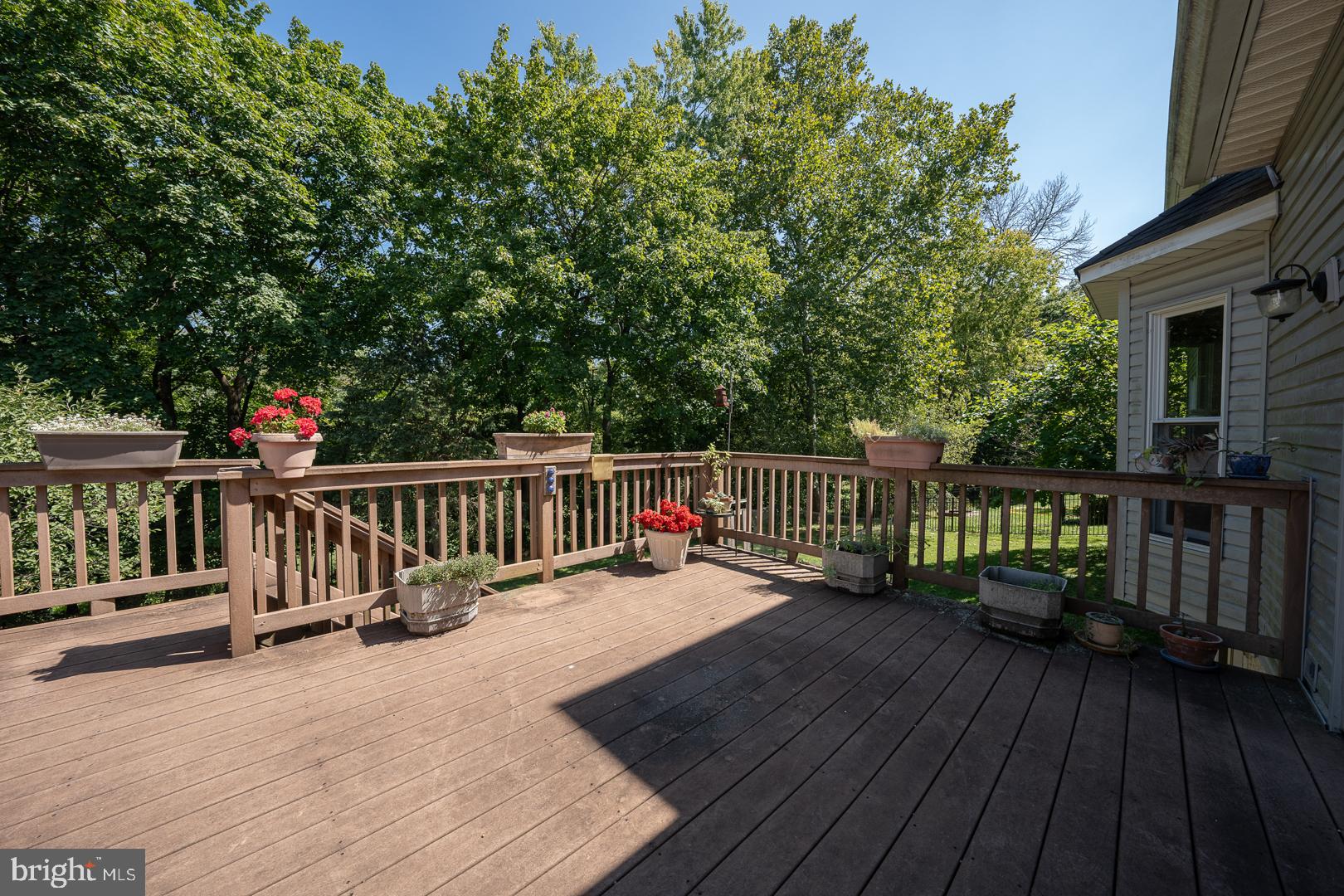 270 FREELAND DRIVE