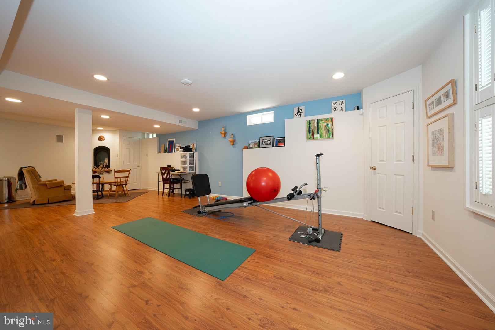 270 FREELAND DRIVE