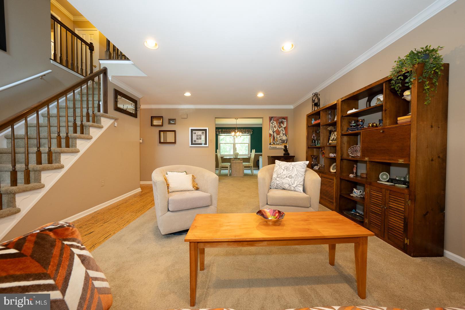270 FREELAND DRIVE