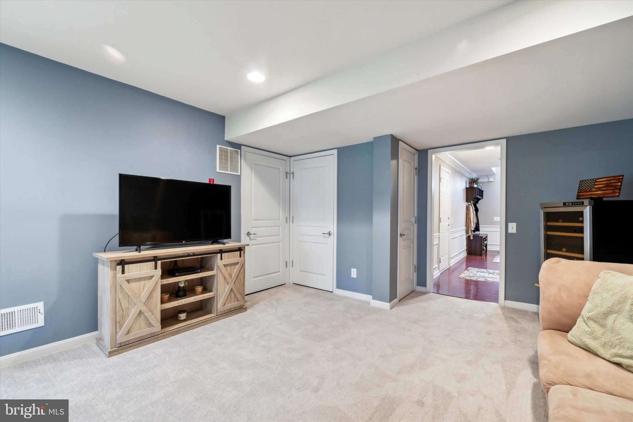 236 BAXTER DRIVE