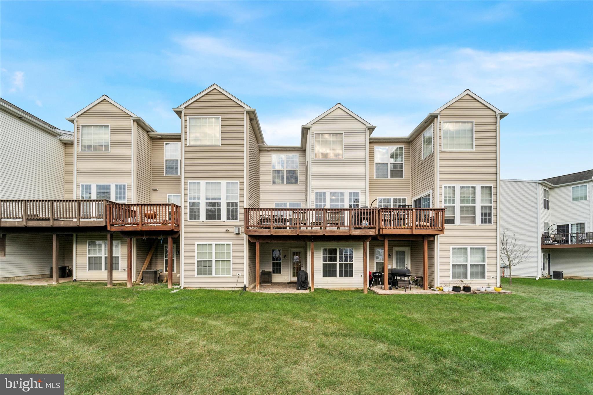 236 BAXTER DRIVE