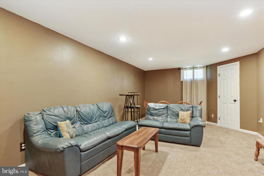1560 BAUMAN DRIVE