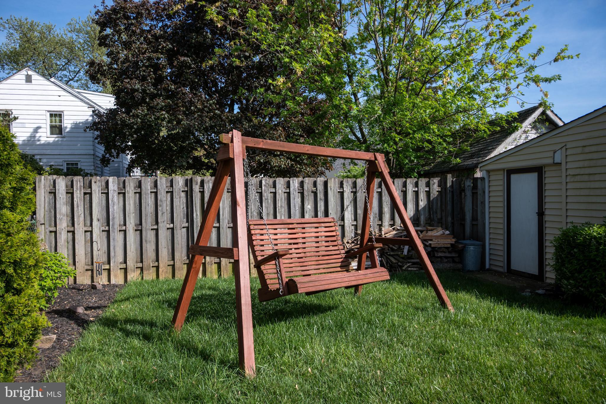 251 LAWNTON ROAD