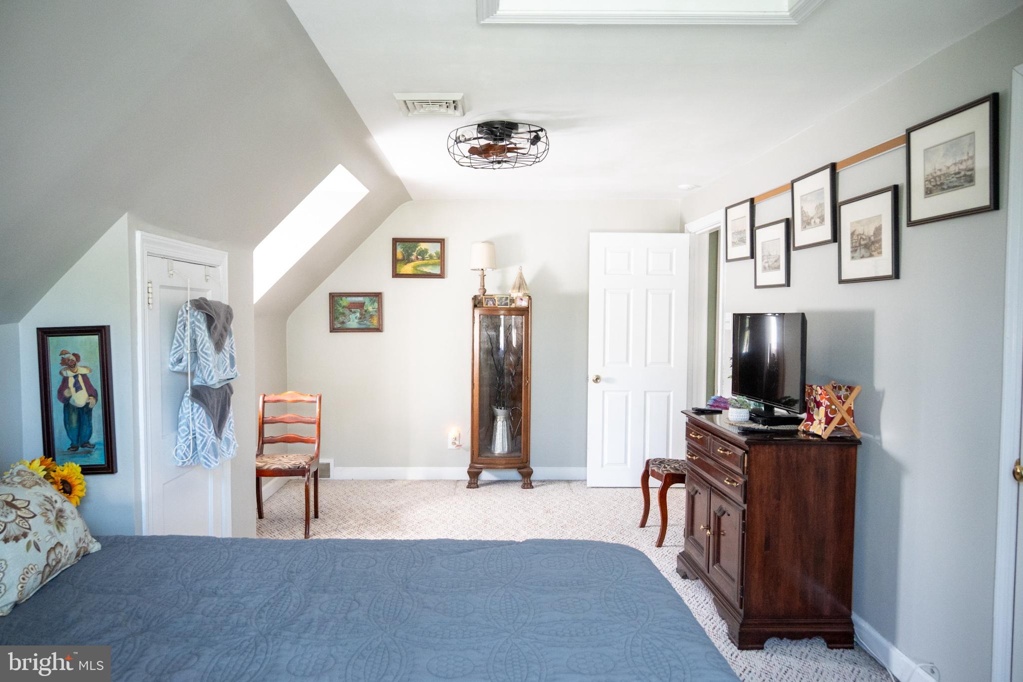 251 LAWNTON ROAD