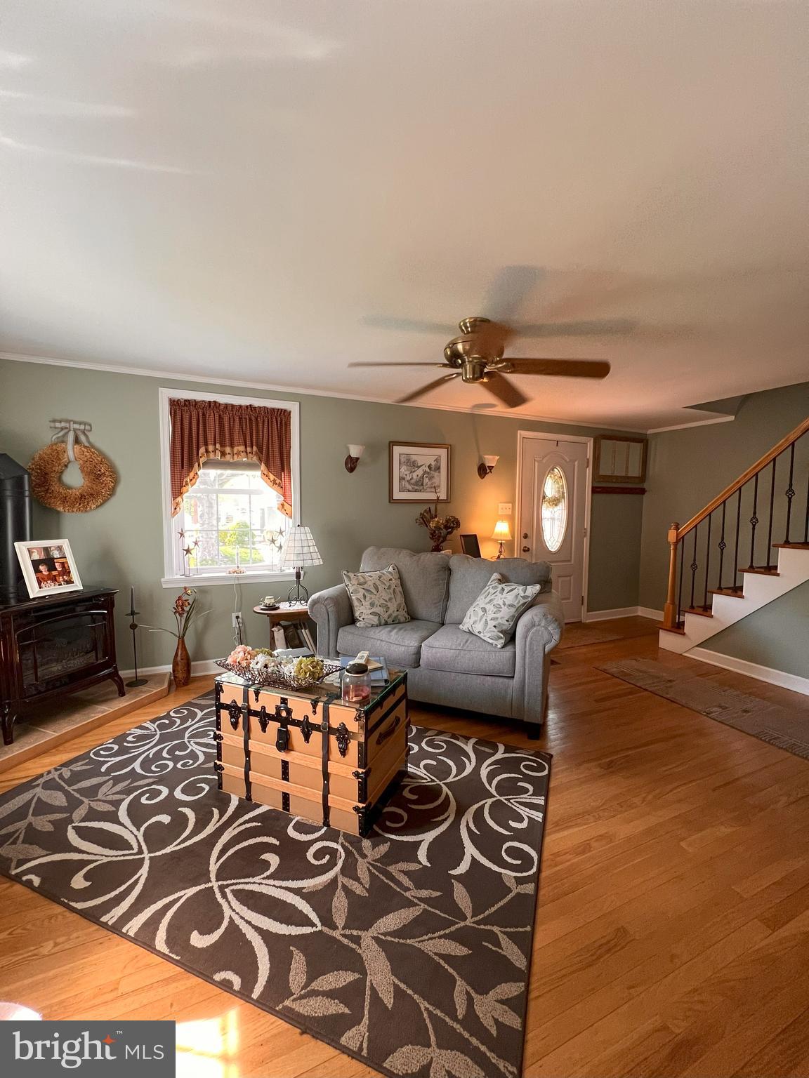 251 LAWNTON ROAD