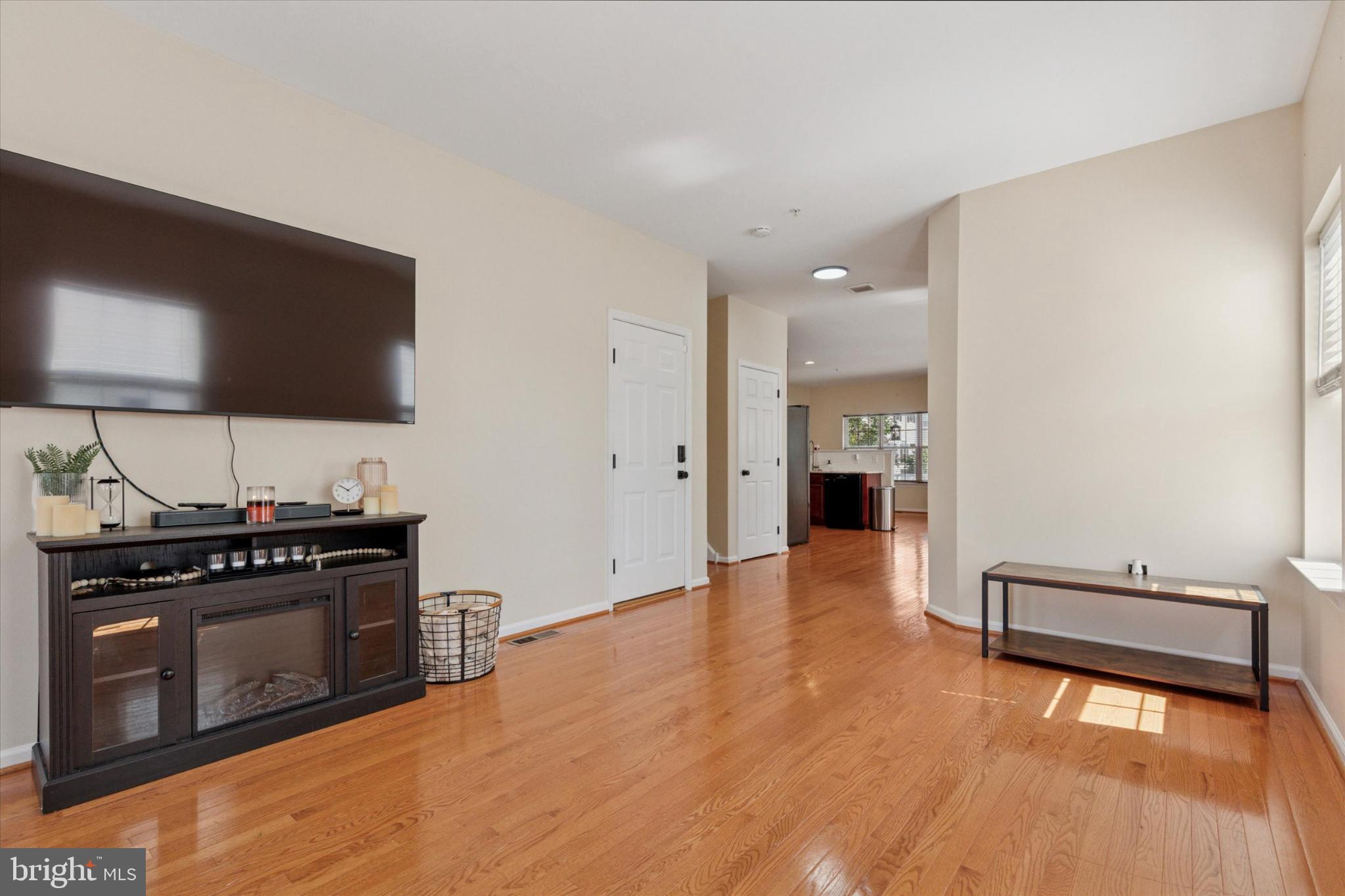 2116 DANVILLE DRIVE