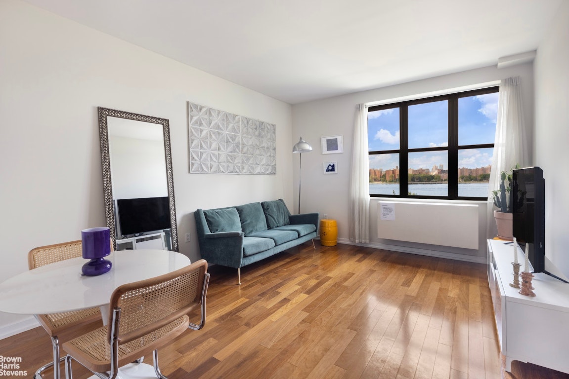 58 METROPOLITAN Avenue 6G