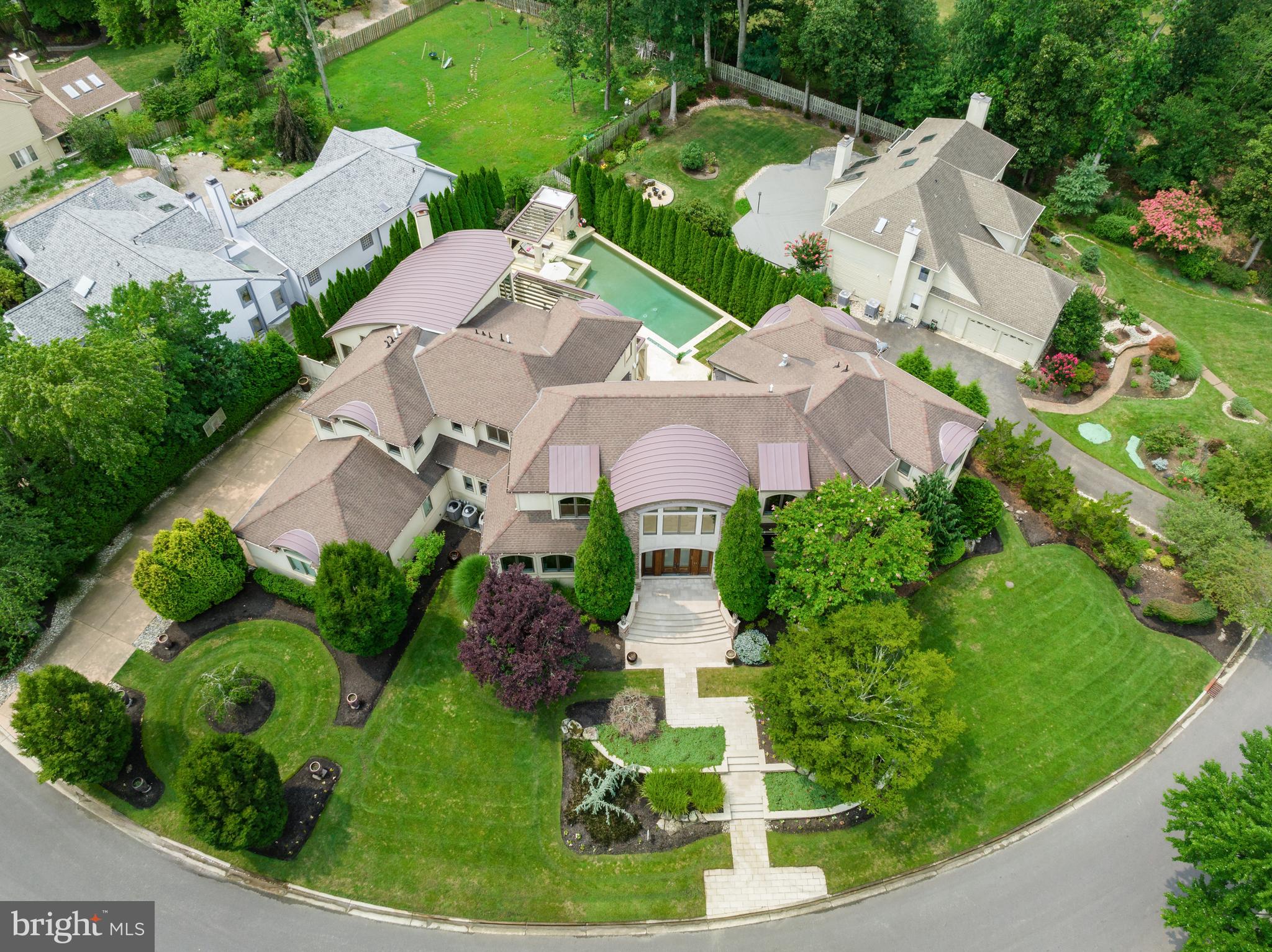 4 Southwood Dr