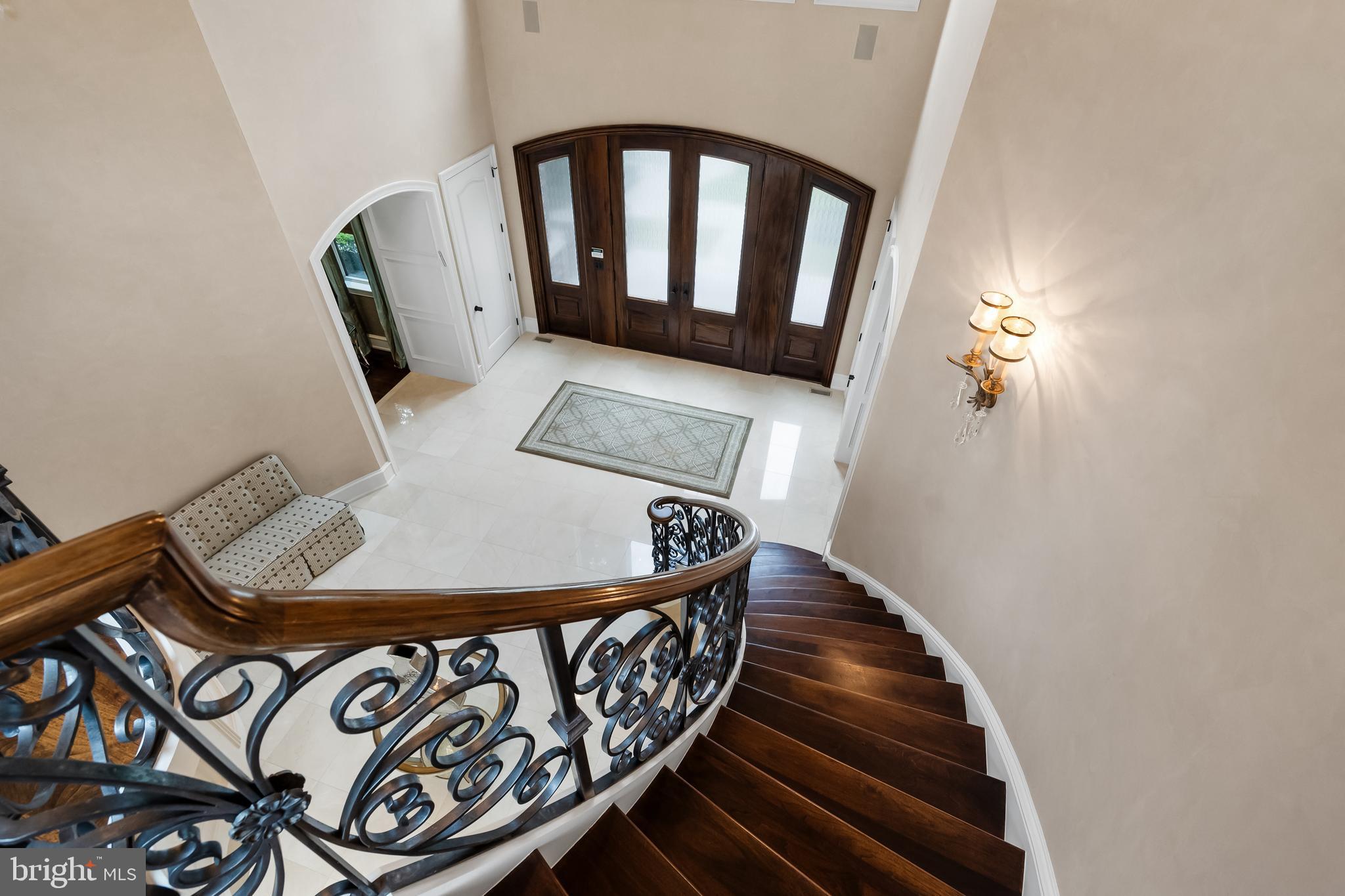 4 Southwood Dr