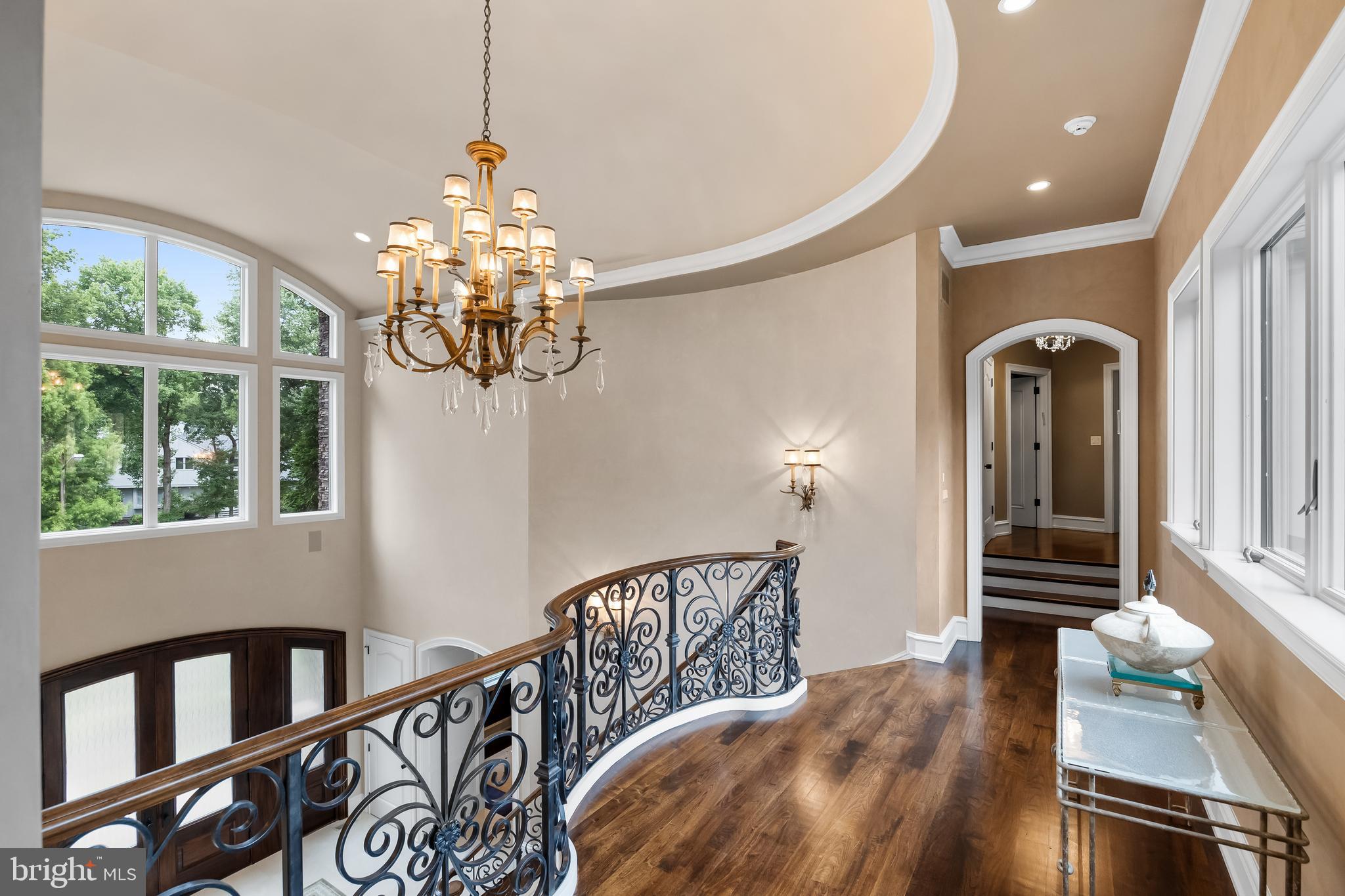 4 Southwood Dr