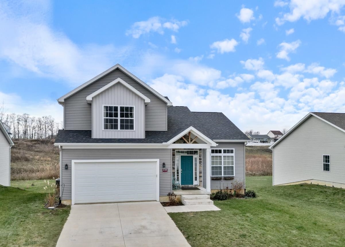2744 Pine Cone Lane