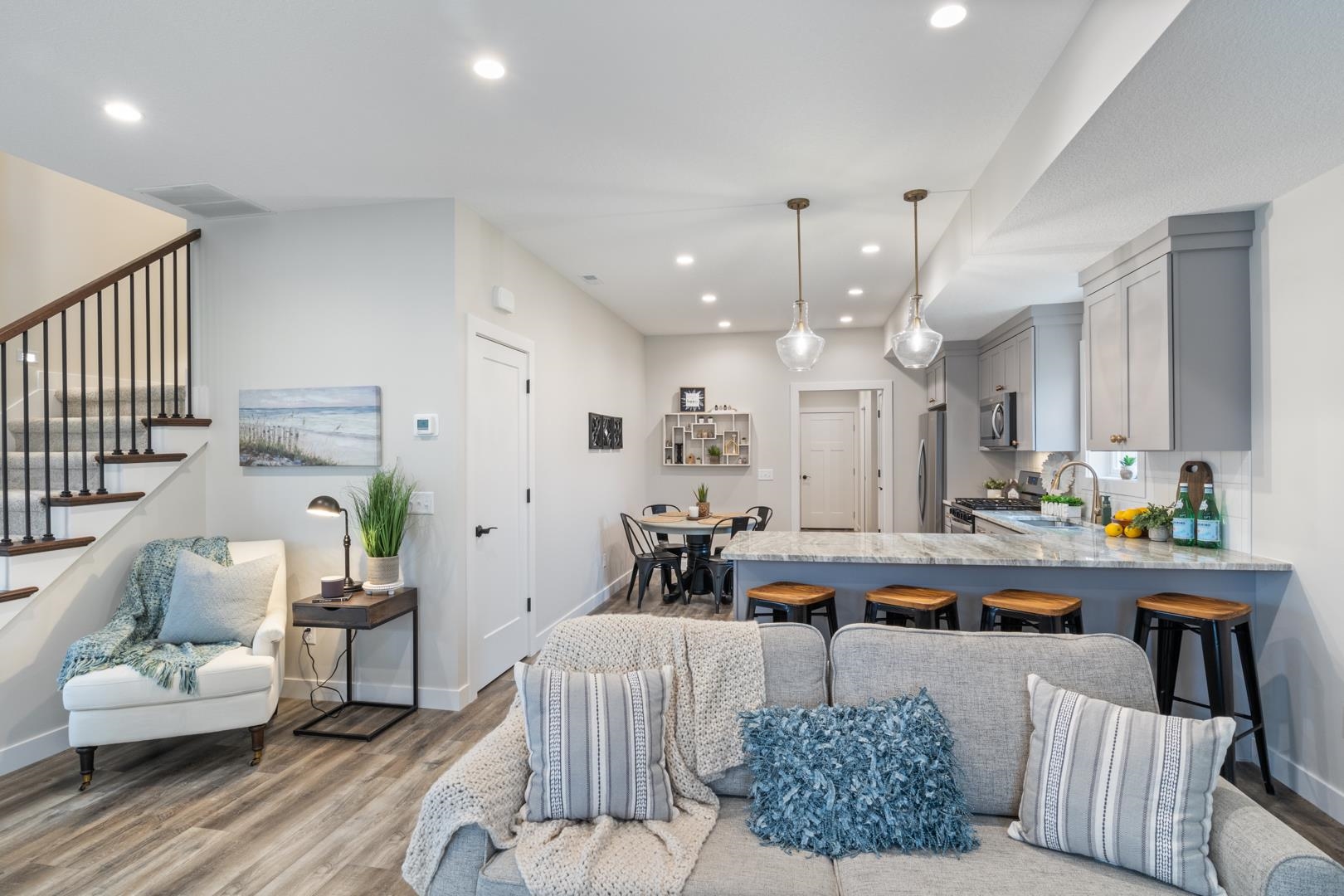 590 W Main Street
