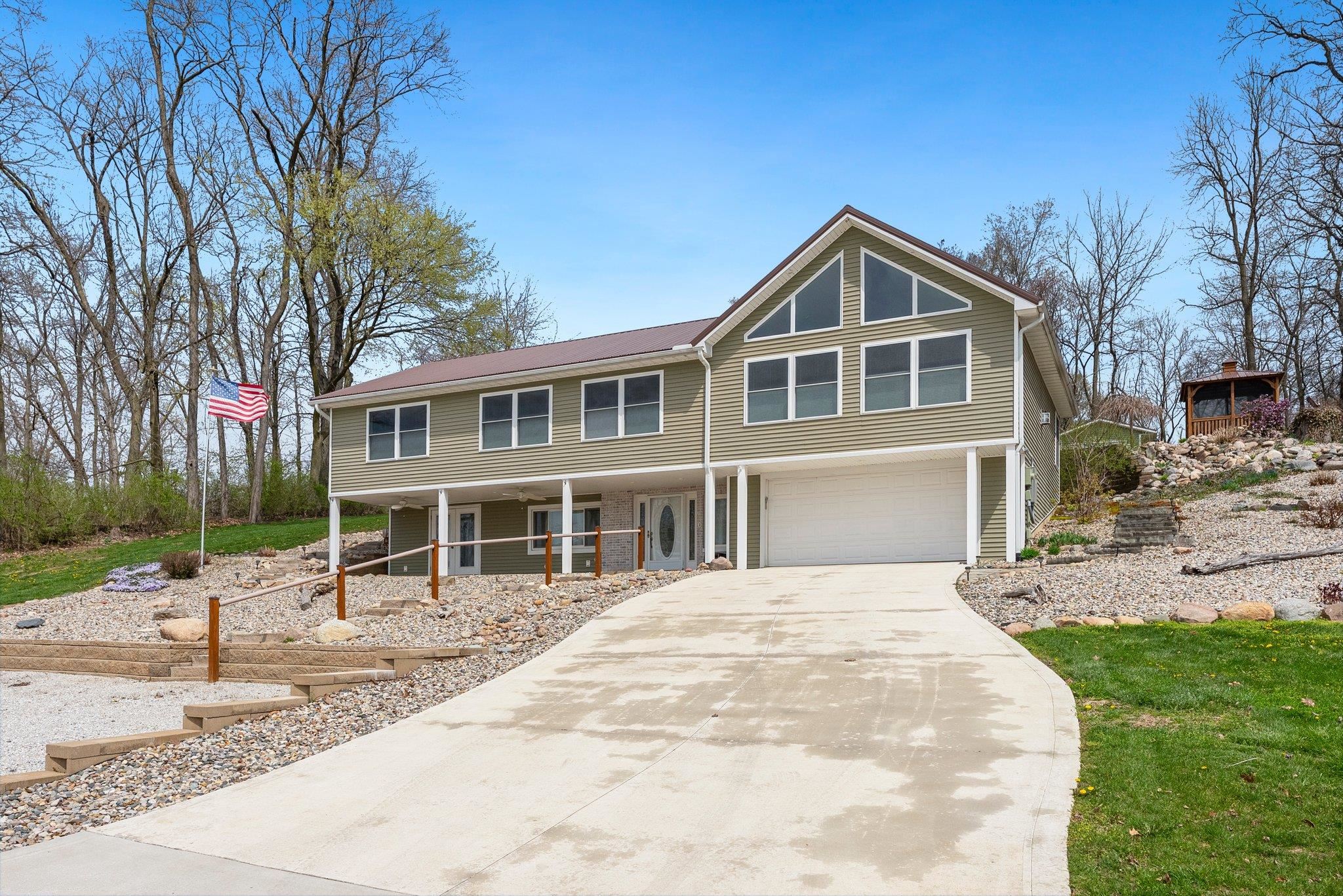 860 E Northshore Drive