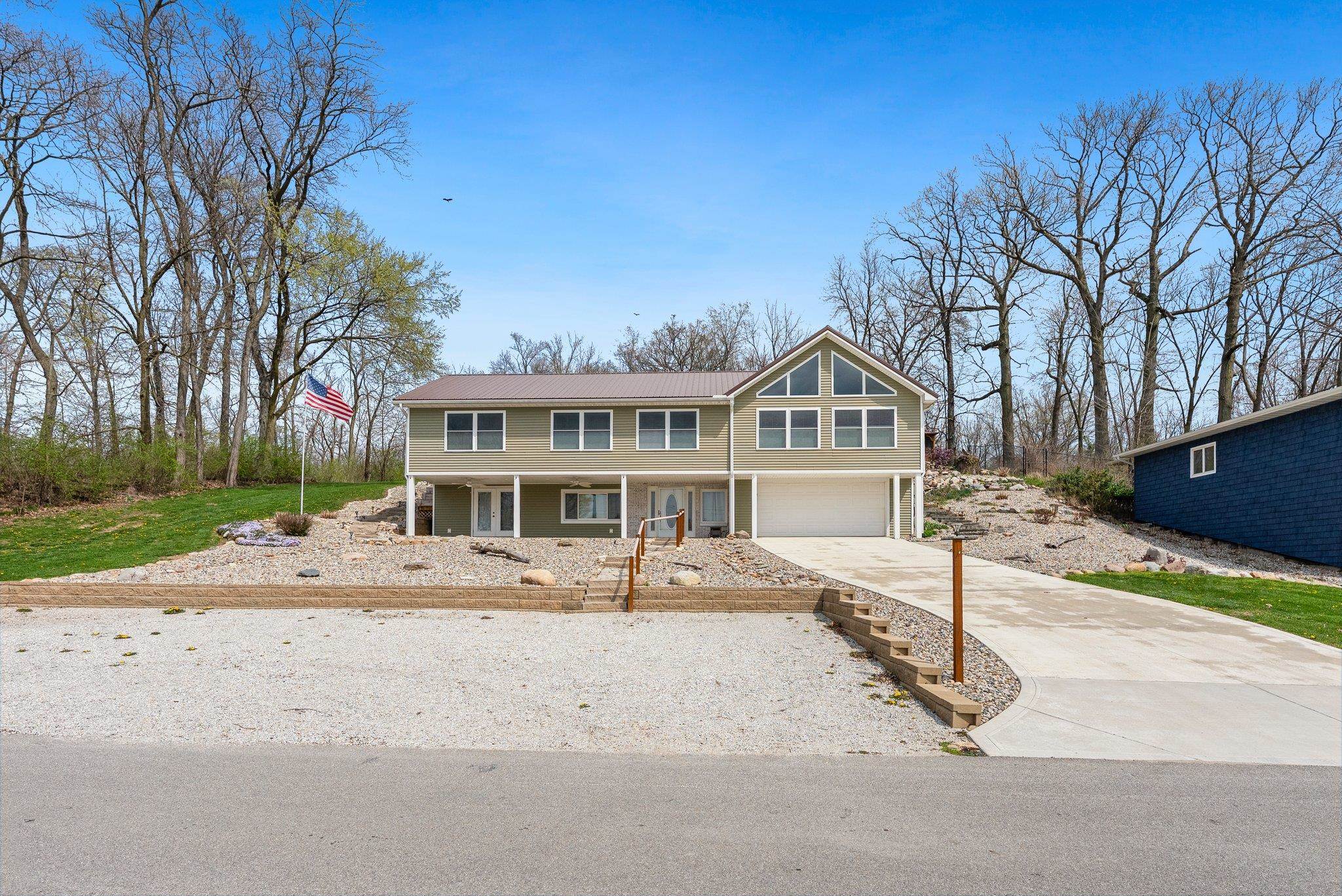 860 E Northshore Drive